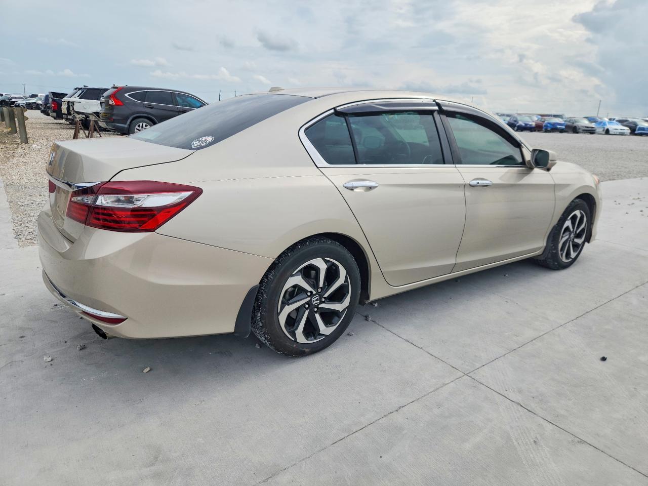 2016 Honda Accord Ex Tan vin: 1HGCR2F09GA226386