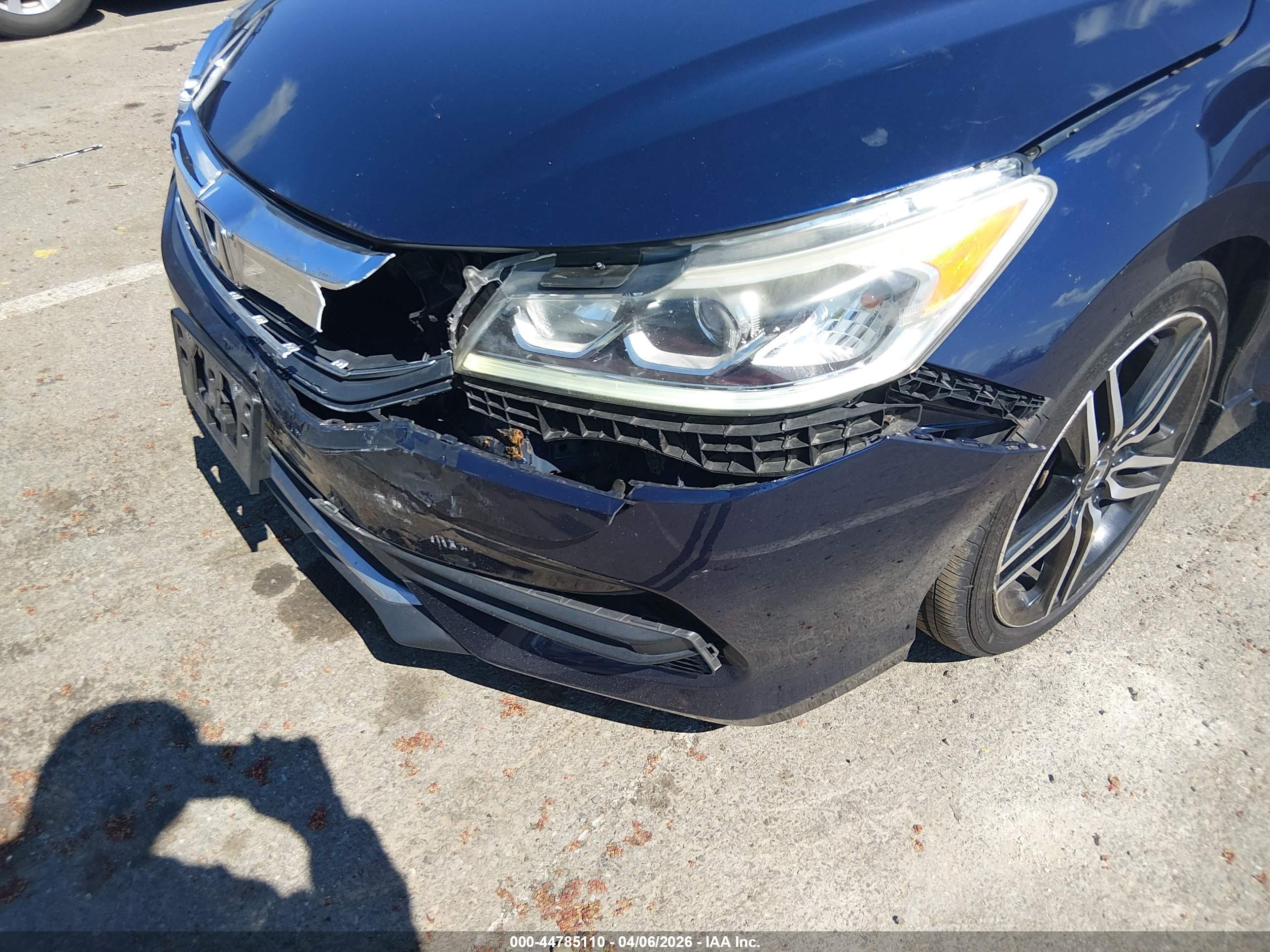 2017 Honda Accord Sport Se Blue vin: 1HGCR2F12HA288240