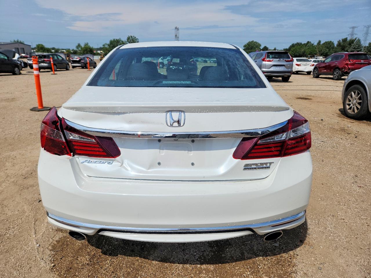 2017 Honda Accord Sport Special Edition White vin: 1HGCR2F13HA119960