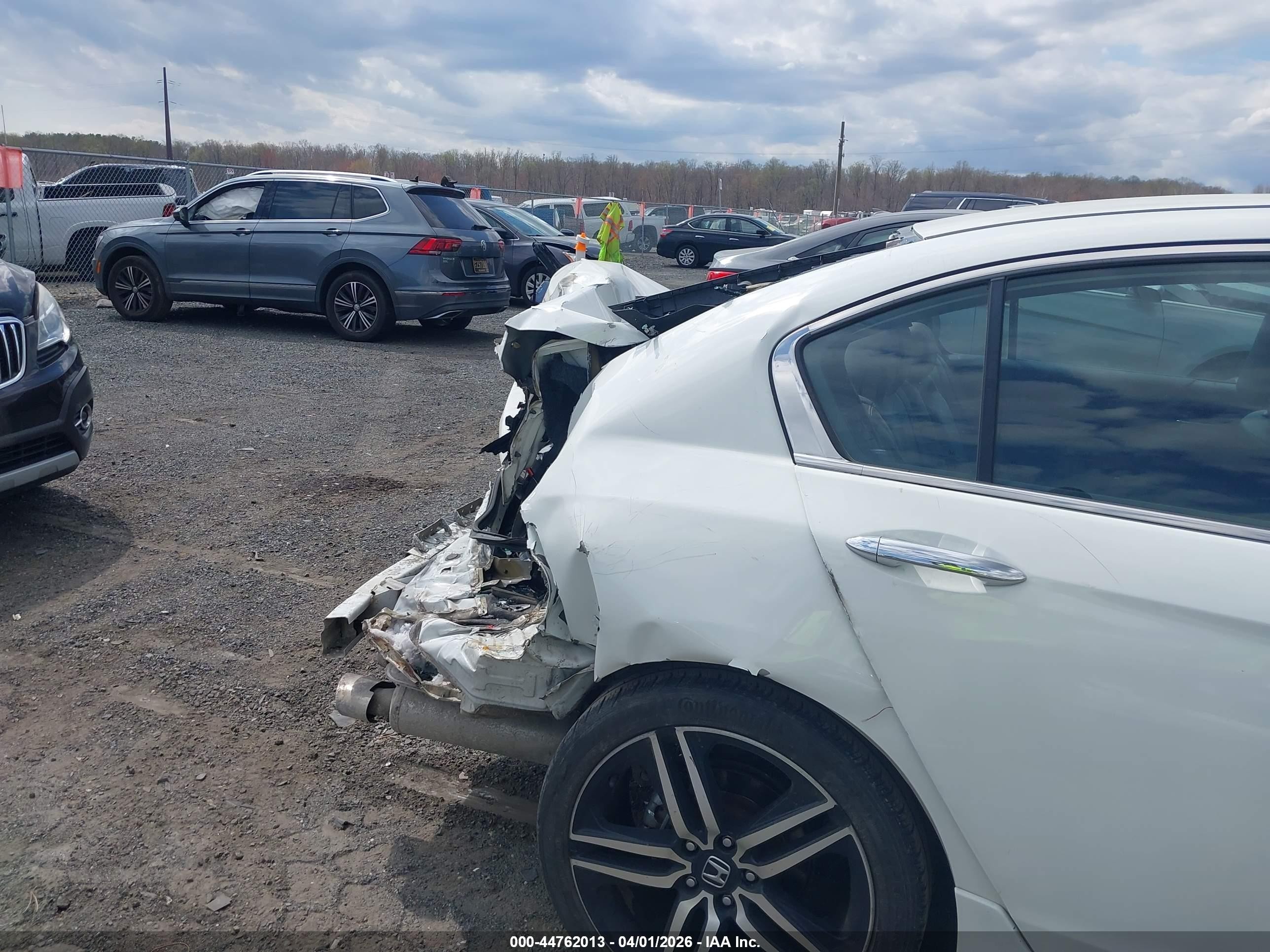 2017 Honda Accord Sport Se White vin: 1HGCR2F18HA084316