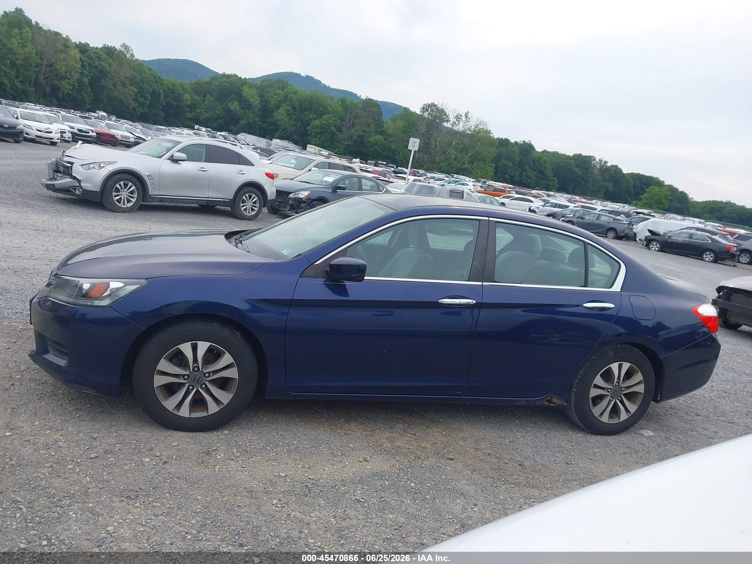 2013 Honda Accord Lx Blue vin: 1HGCR2F30DA028866