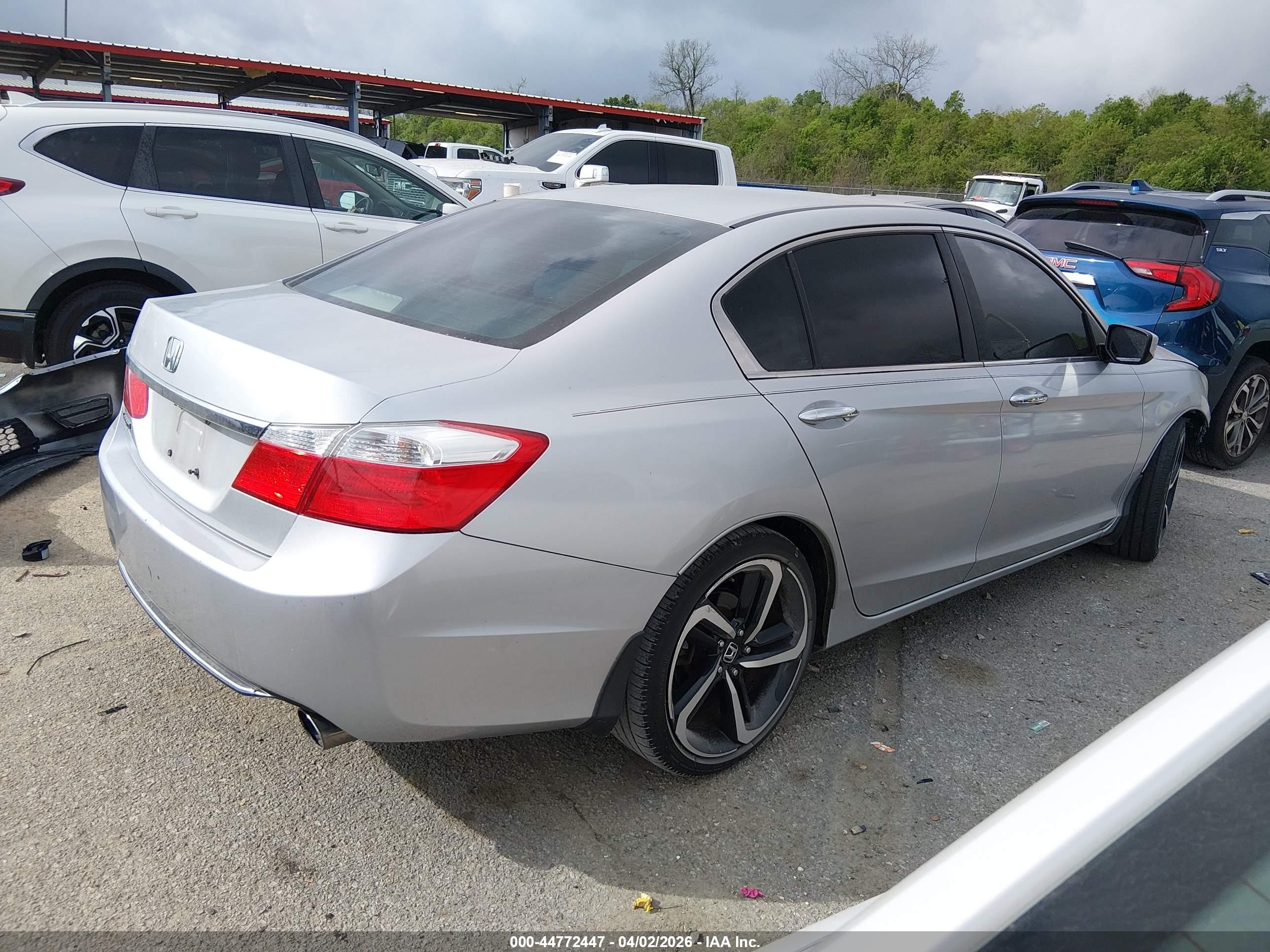 2013 Honda Accord Lx Silver vin: 1HGCR2F30DA055405