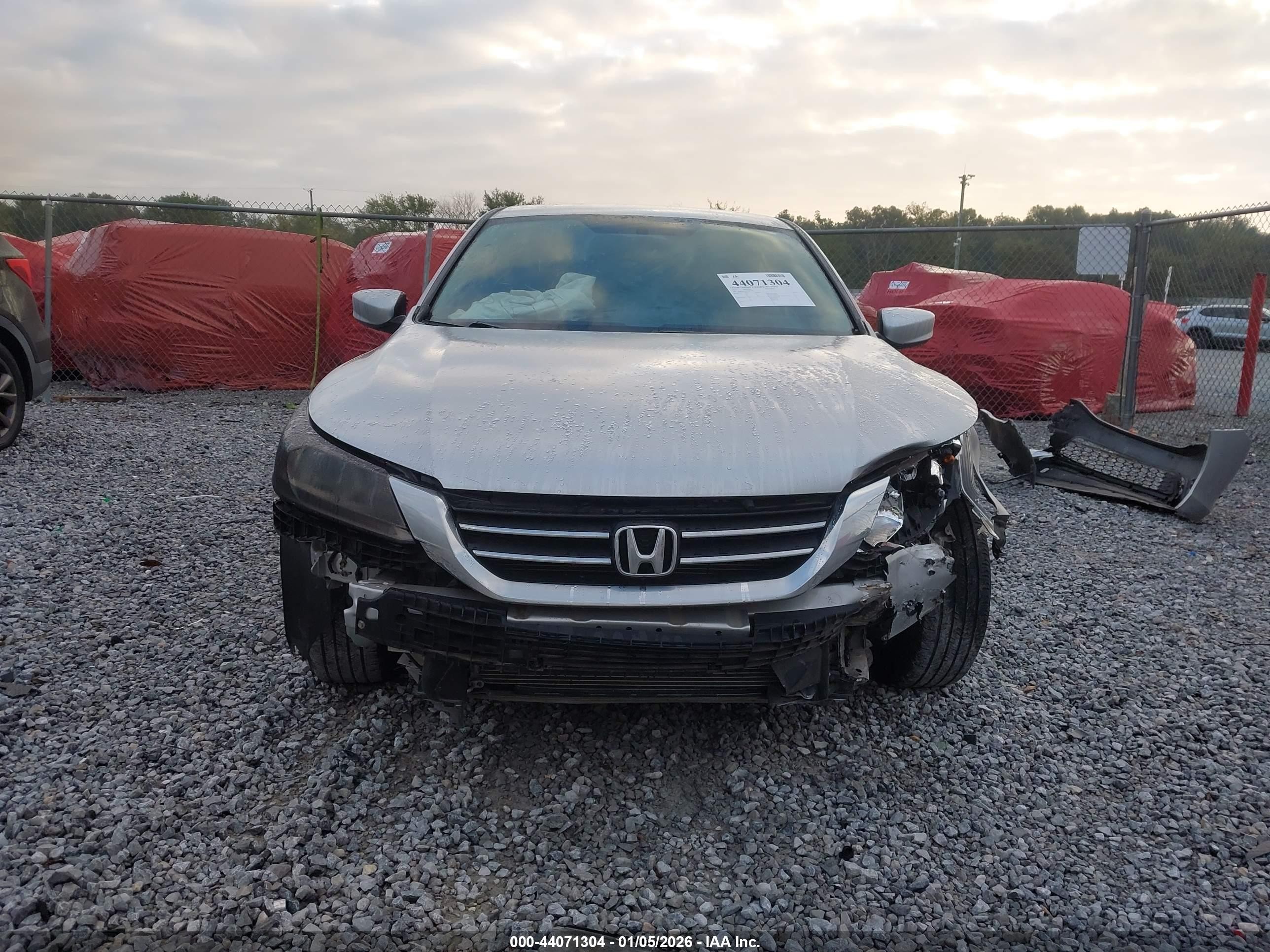 2013 Honda Accord Lx Silver vin: 1HGCR2F30DA082989