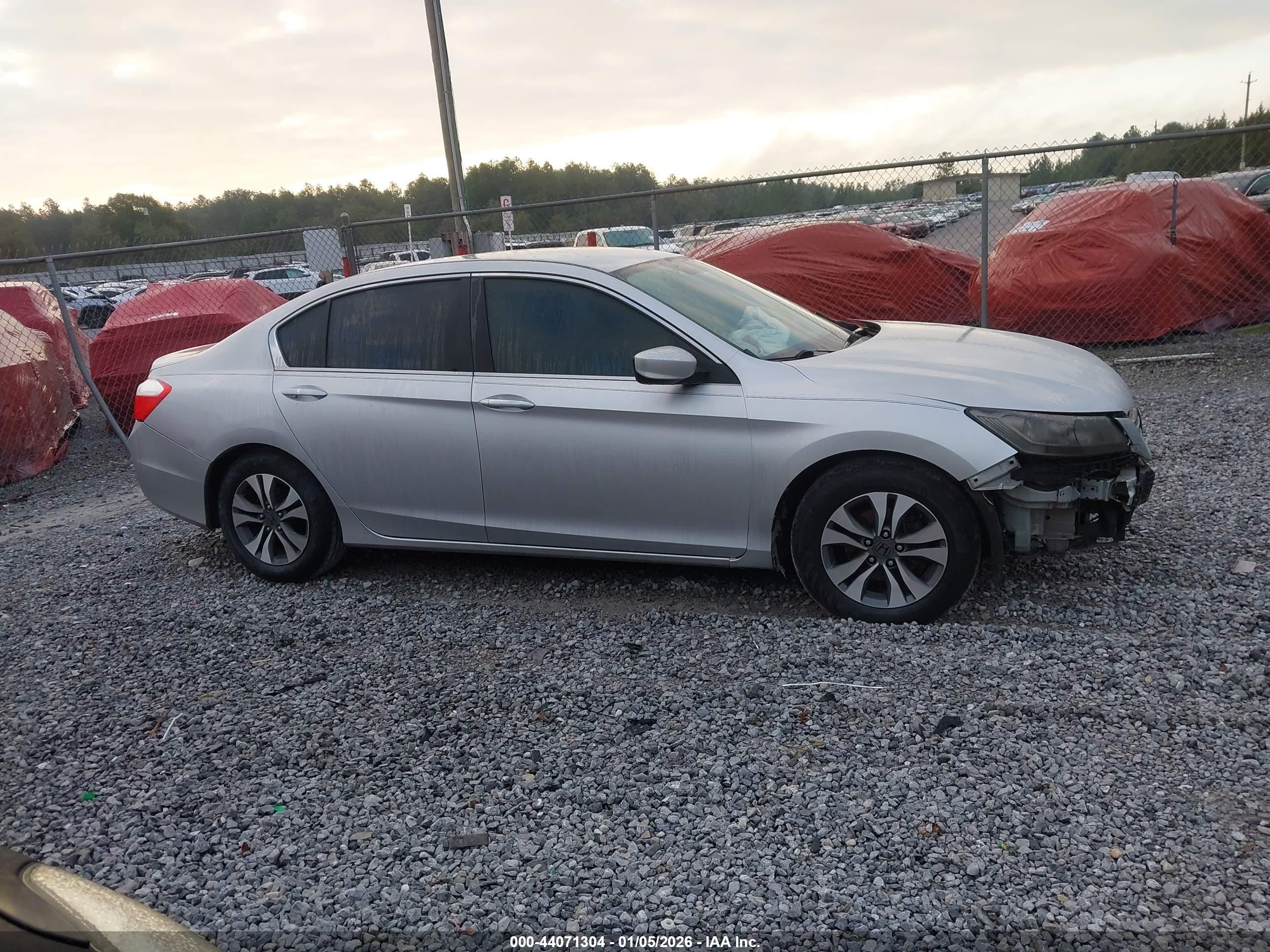 2013 Honda Accord Lx Silver vin: 1HGCR2F30DA082989