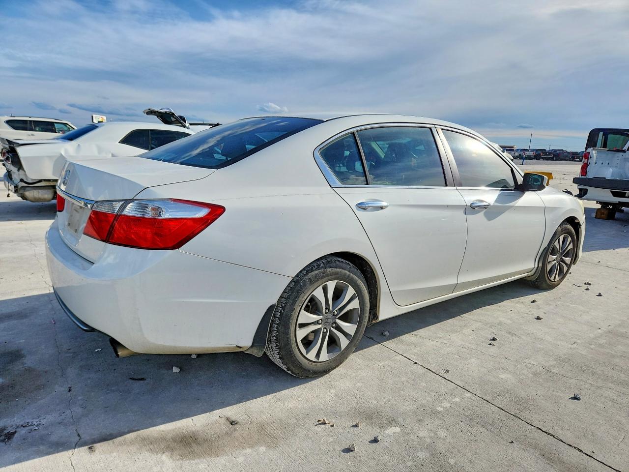 2013 Honda Accord Lx White vin: 1HGCR2F30DA115263