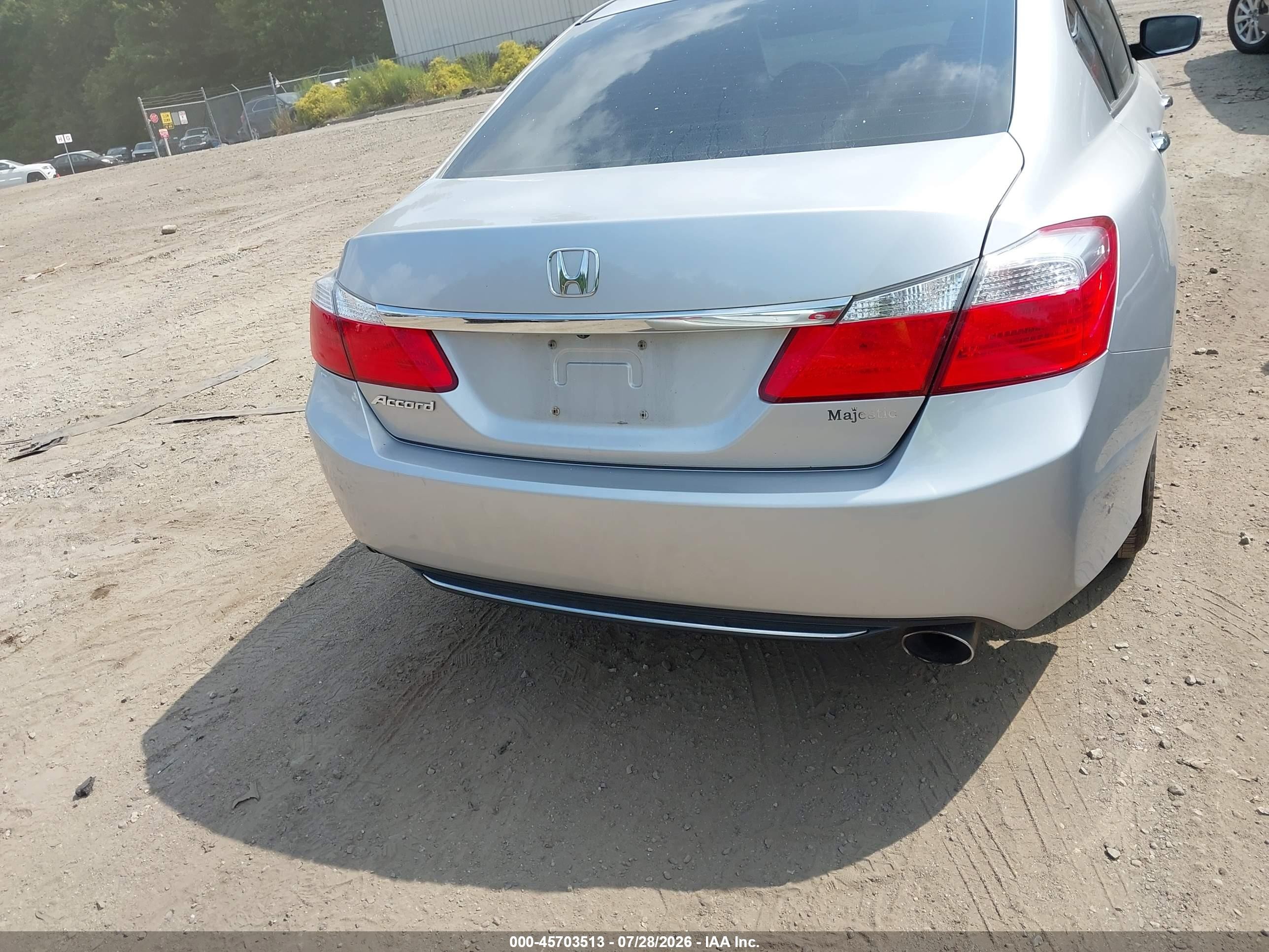 2013 Honda Accord Lx Silver vin: 1HGCR2F30DA129096
