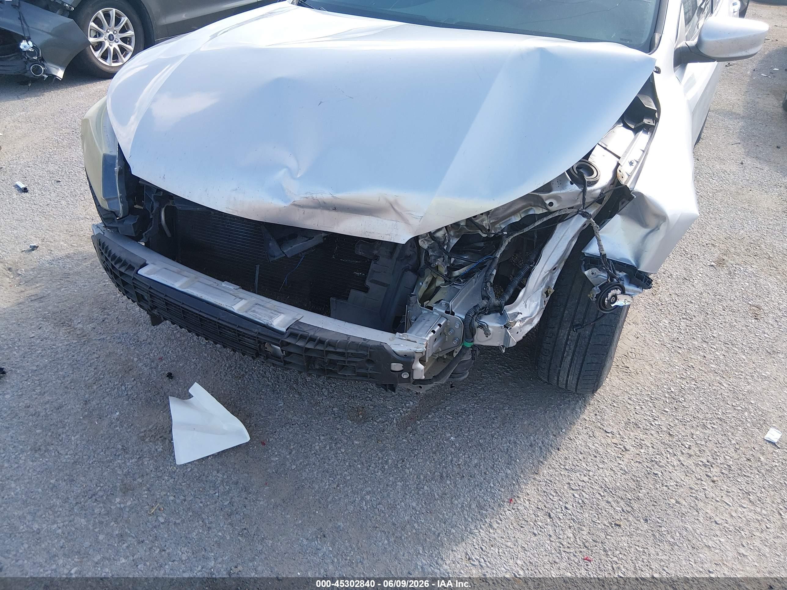 2013 Honda Accord Lx Silver vin: 1HGCR2F30DA184731