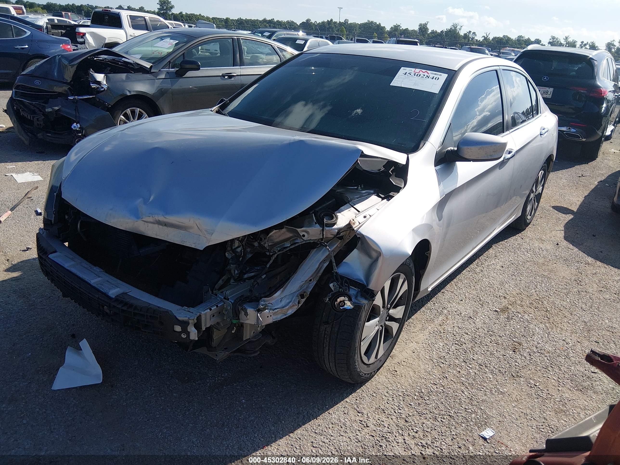 2013 Honda Accord Lx Silver vin: 1HGCR2F30DA184731