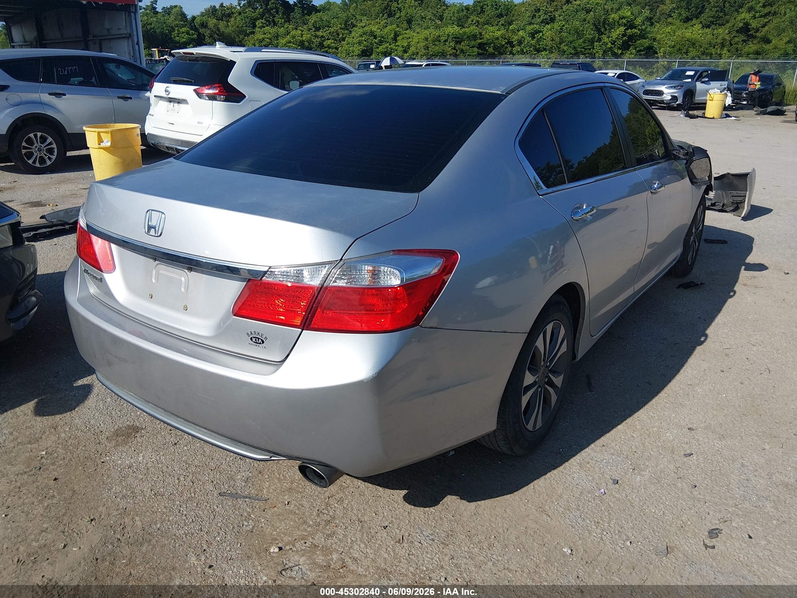 2013 Honda Accord Lx Silver vin: 1HGCR2F30DA184731