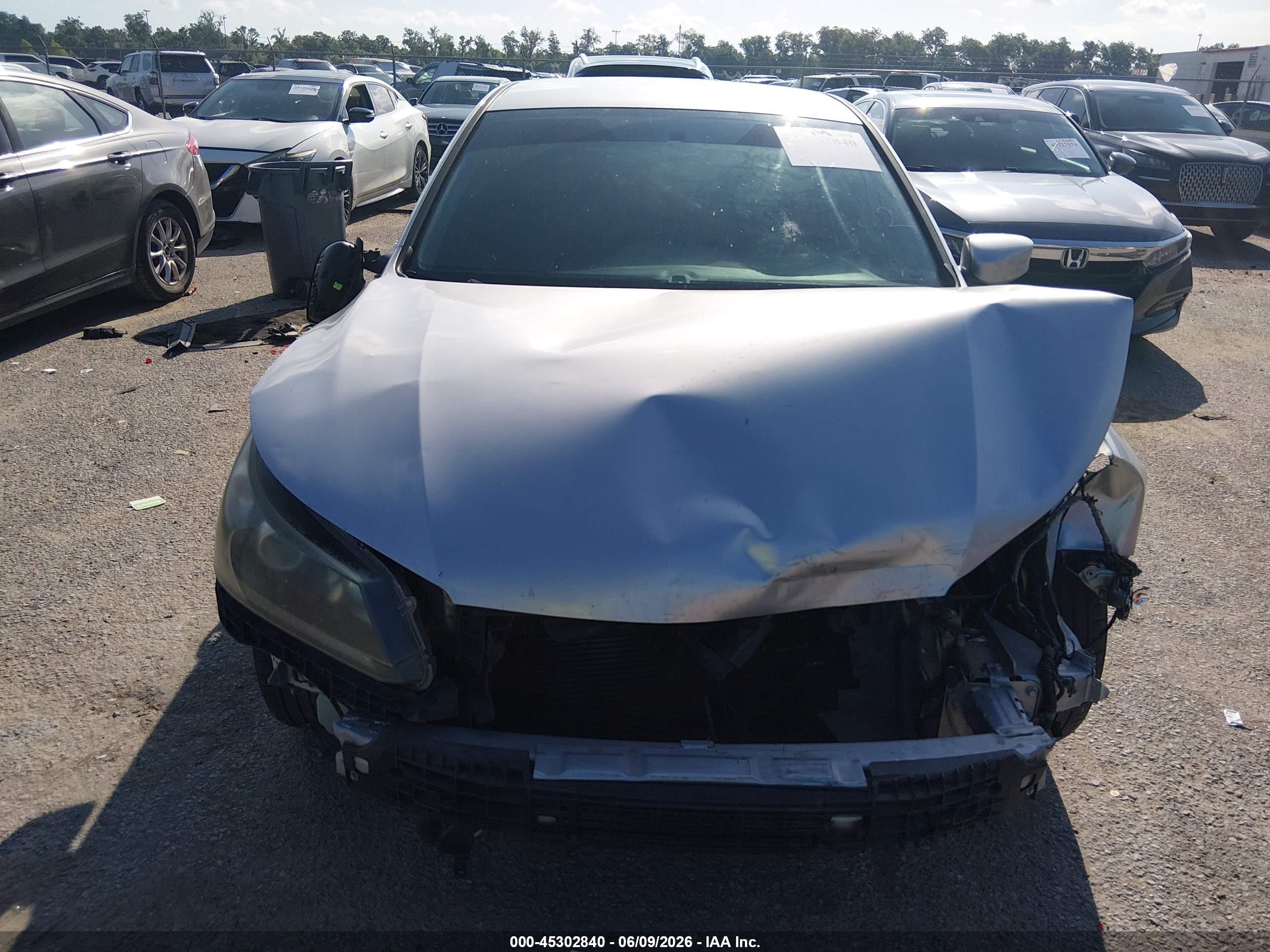 2013 Honda Accord Lx Silver vin: 1HGCR2F30DA184731