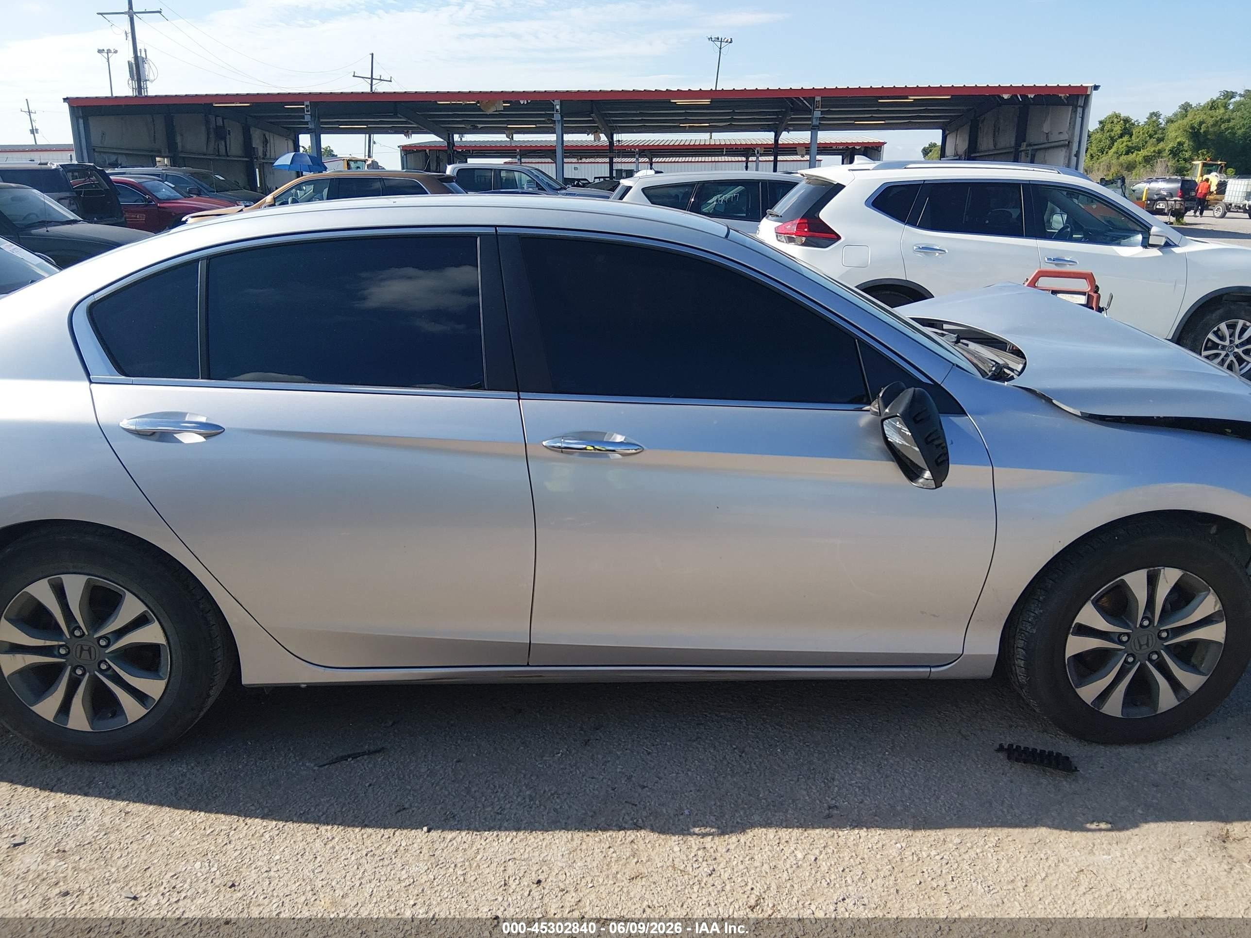 2013 Honda Accord Lx Silver vin: 1HGCR2F30DA184731