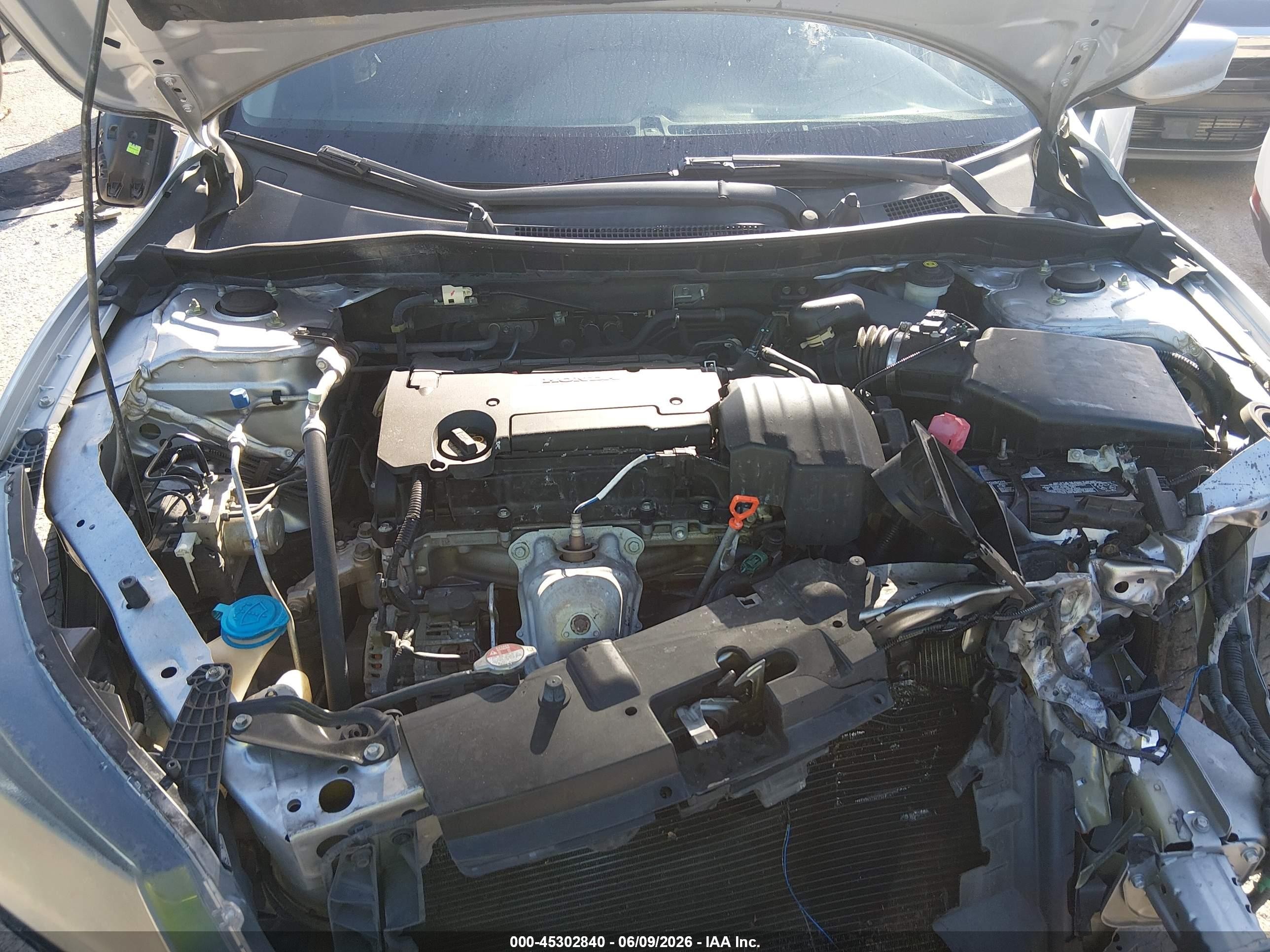 2013 Honda Accord Lx Silver vin: 1HGCR2F30DA184731