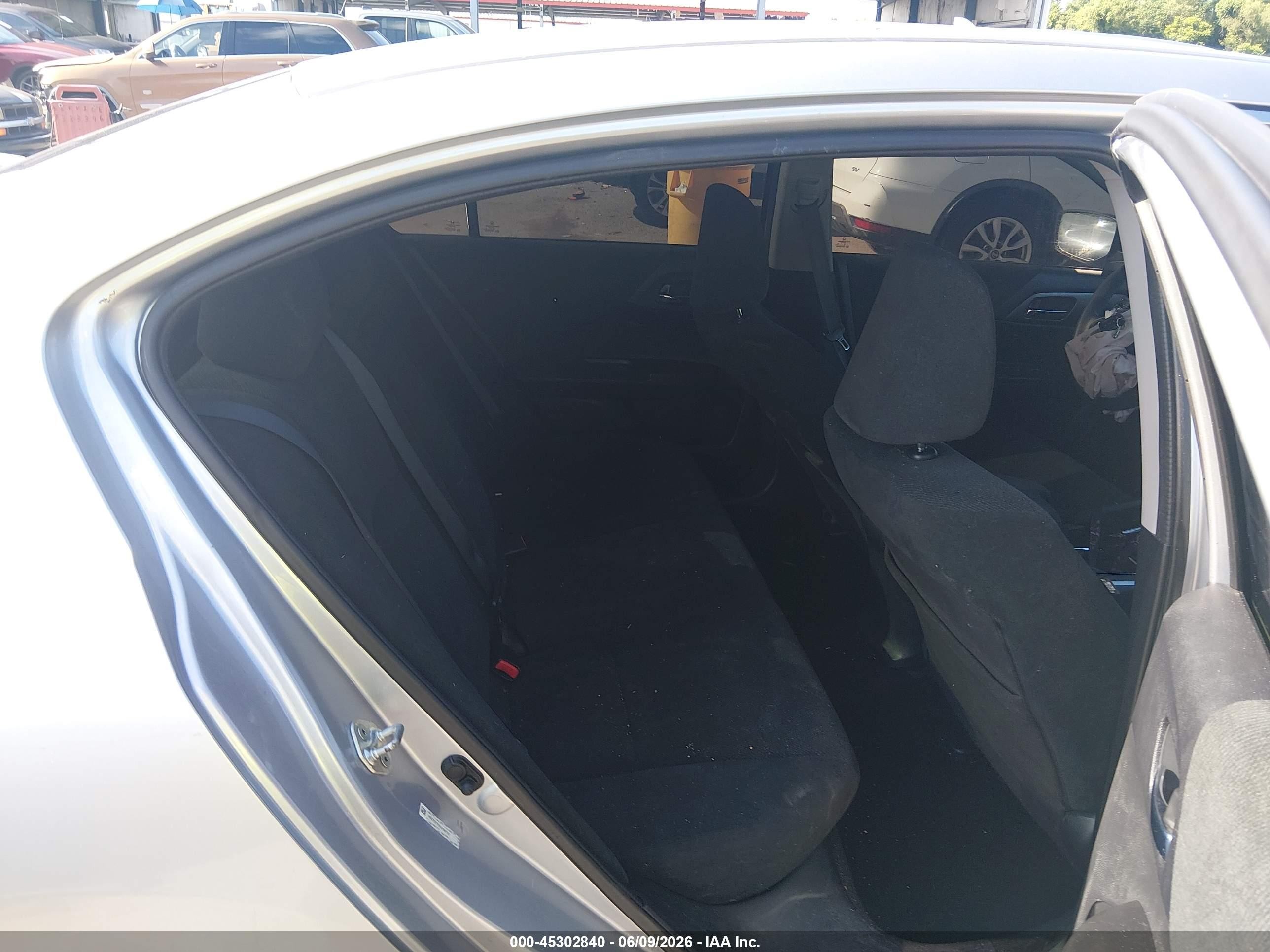 2013 Honda Accord Lx Silver vin: 1HGCR2F30DA184731