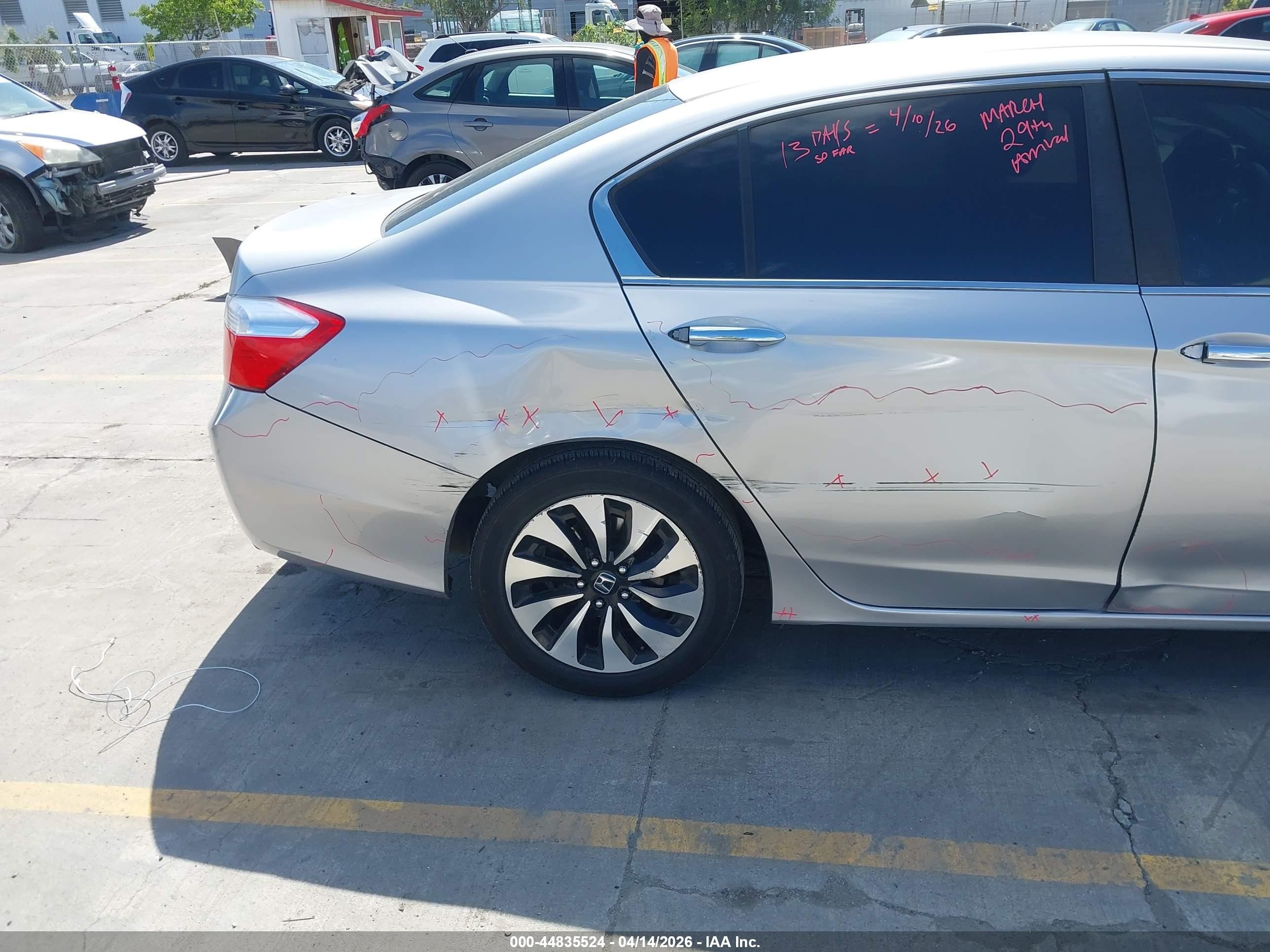 2013 Honda Accord Lx Gray vin: 1HGCR2F30DA198998