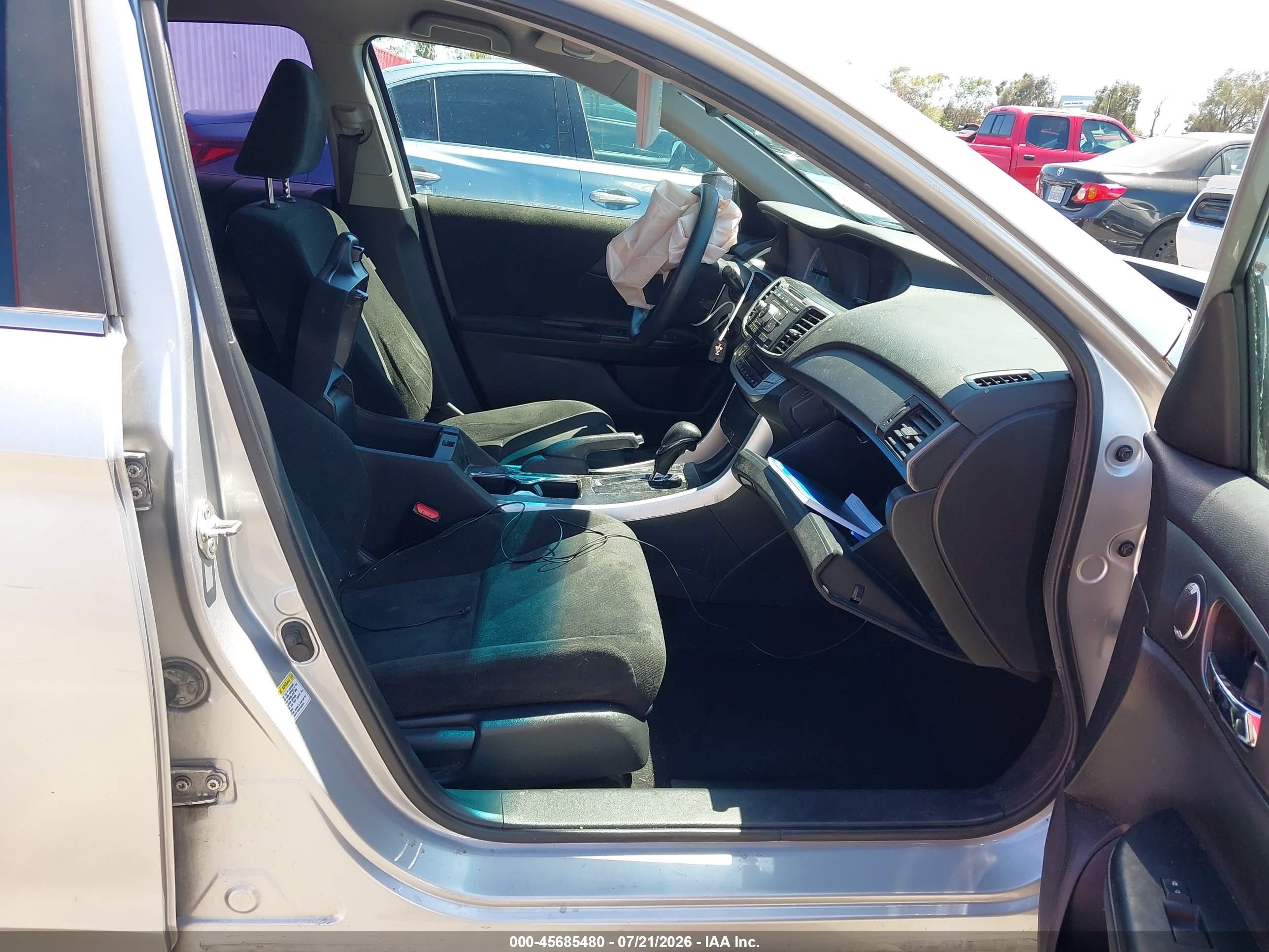 2013 Honda Accord Lx Silver vin: 1HGCR2F30DA214424