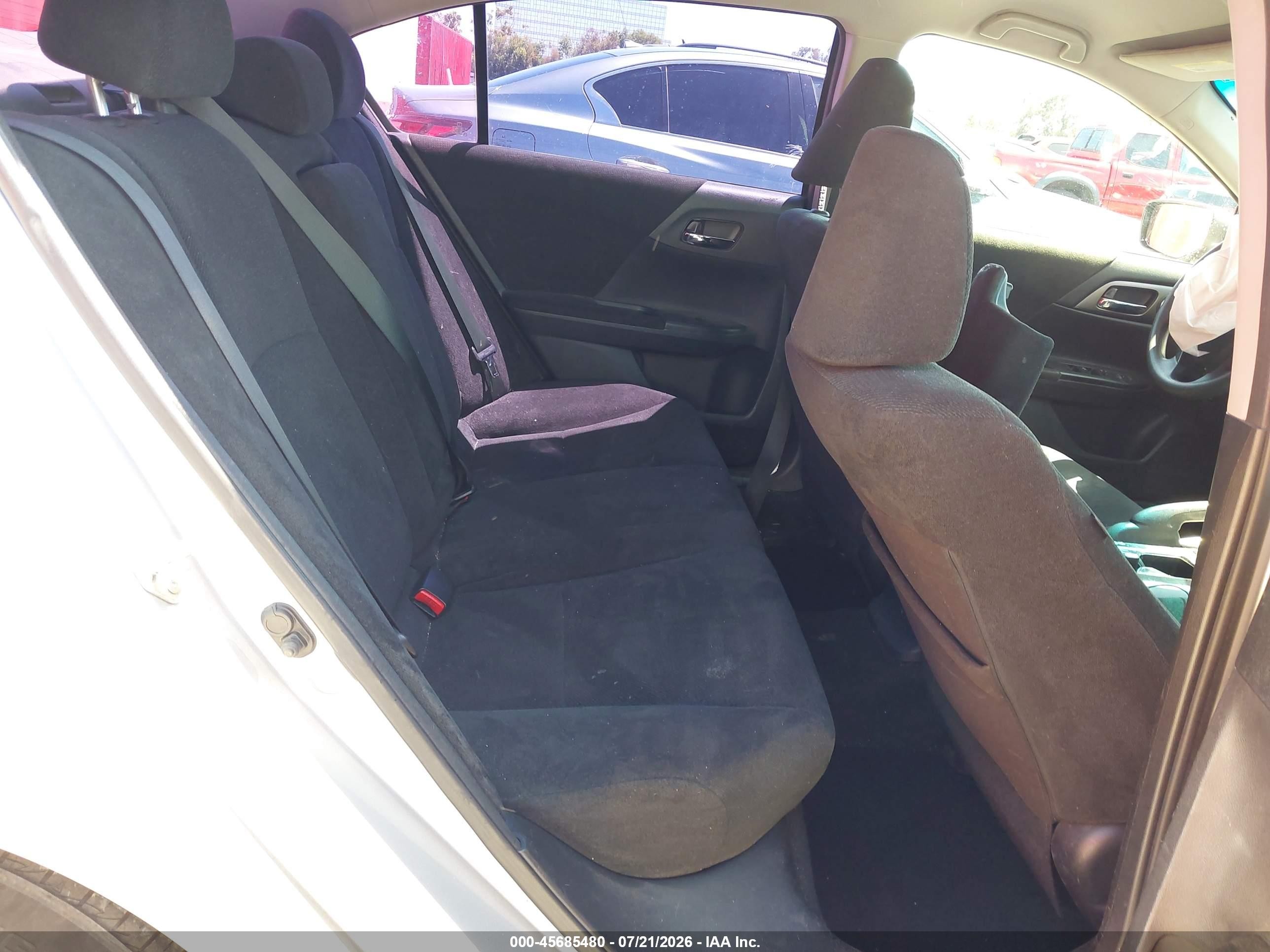 2013 Honda Accord Lx Silver vin: 1HGCR2F30DA214424