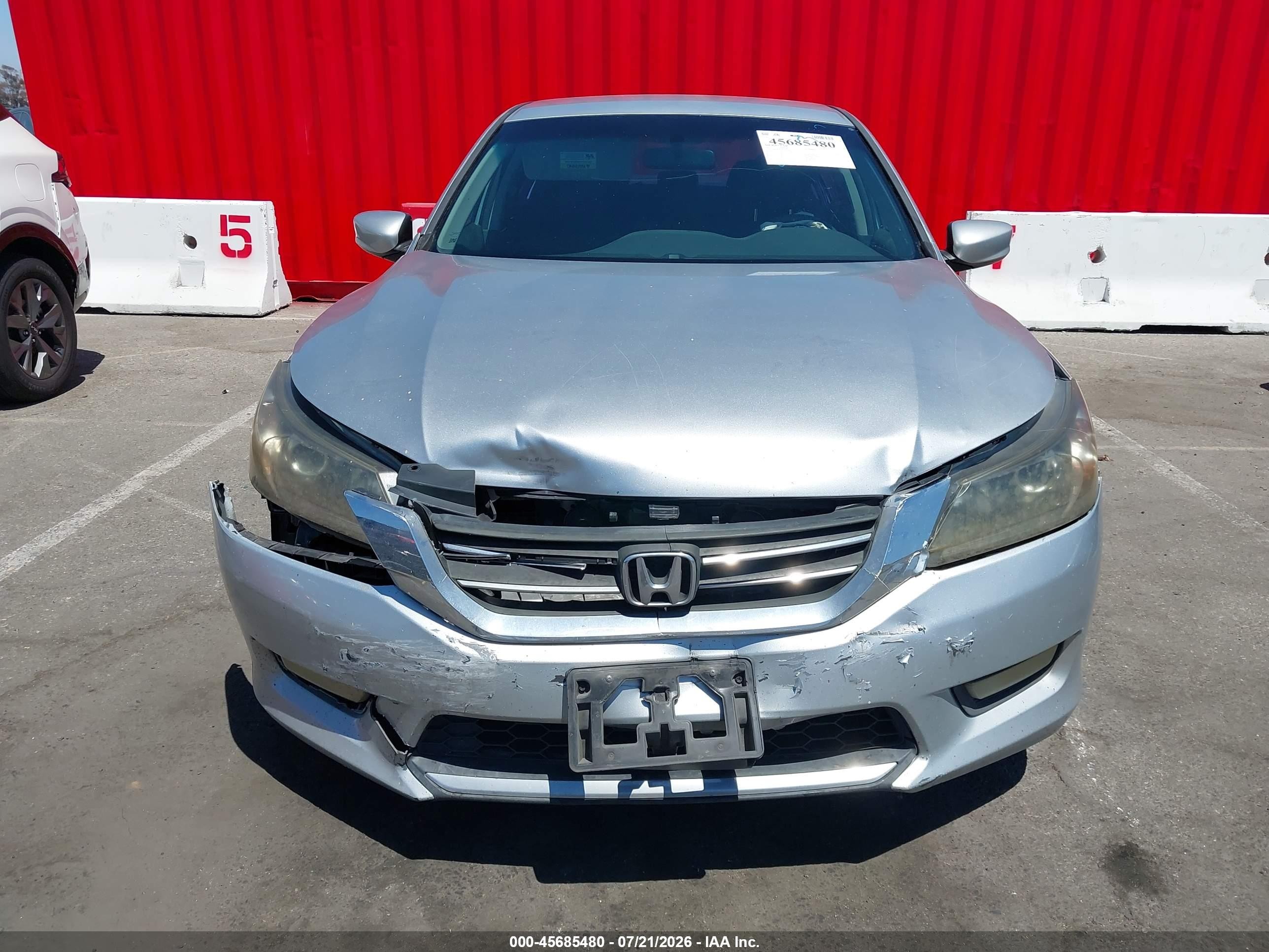 2013 Honda Accord Lx Silver vin: 1HGCR2F30DA214424