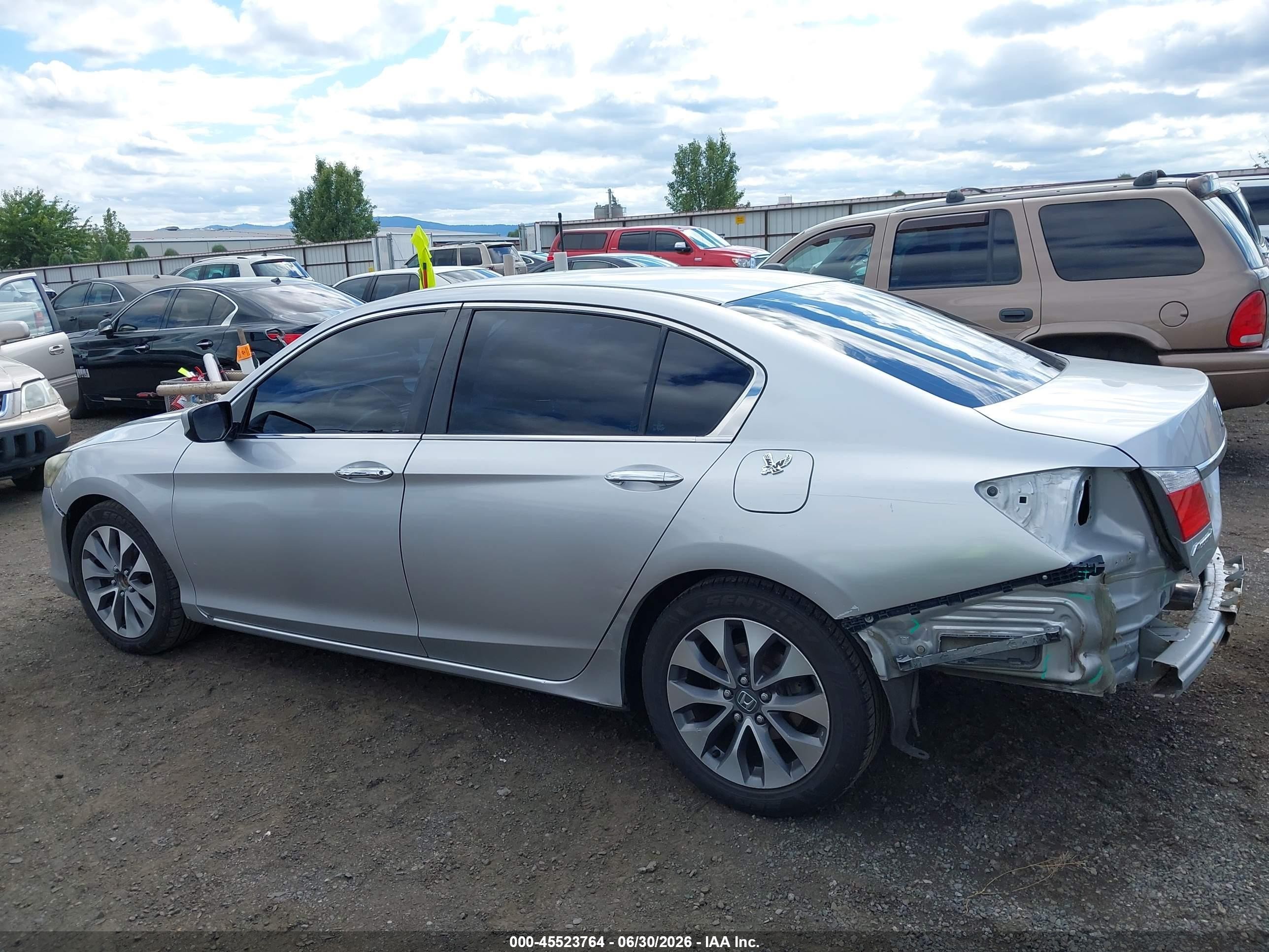 2014 Honda Accord Lx Silver vin: 1HGCR2F30EA070309