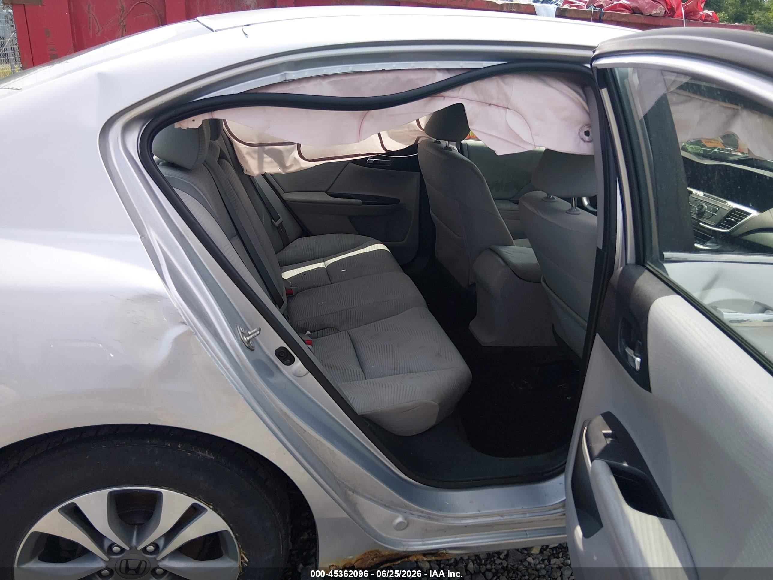 2015 Honda Accord Lx Silver vin: 1HGCR2F30FA010032