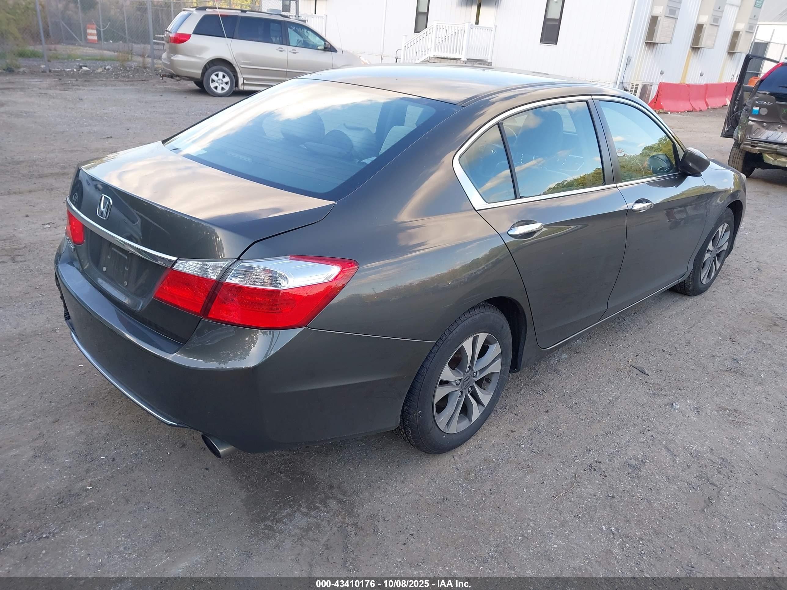 2015 Honda Accord Lx Серый vin: 1HGCR2F30FA095826