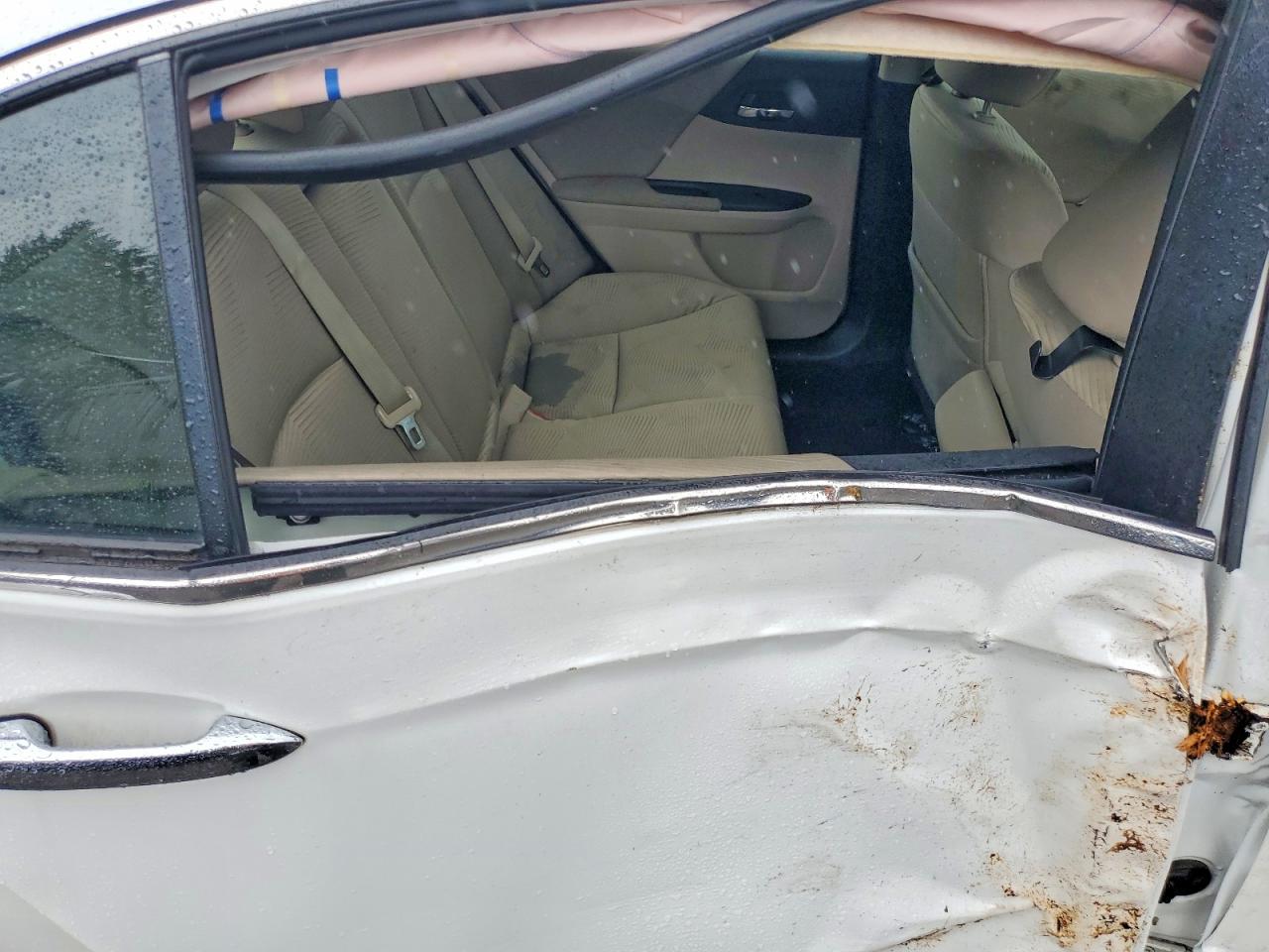 2015 Honda Accord Lx White vin: 1HGCR2F30FA166703