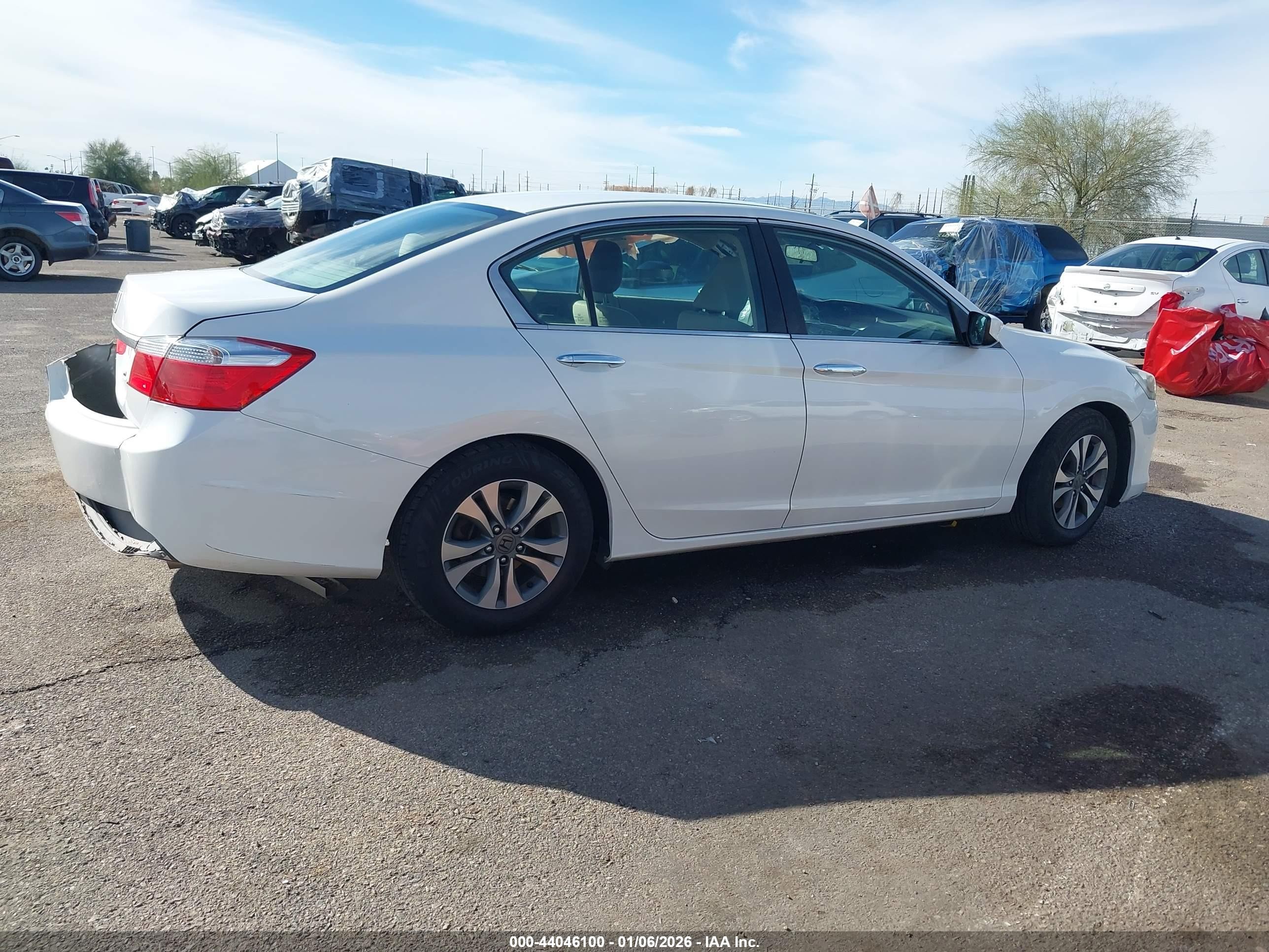 2015 Honda Accord Lx White vin: 1HGCR2F30FA204141