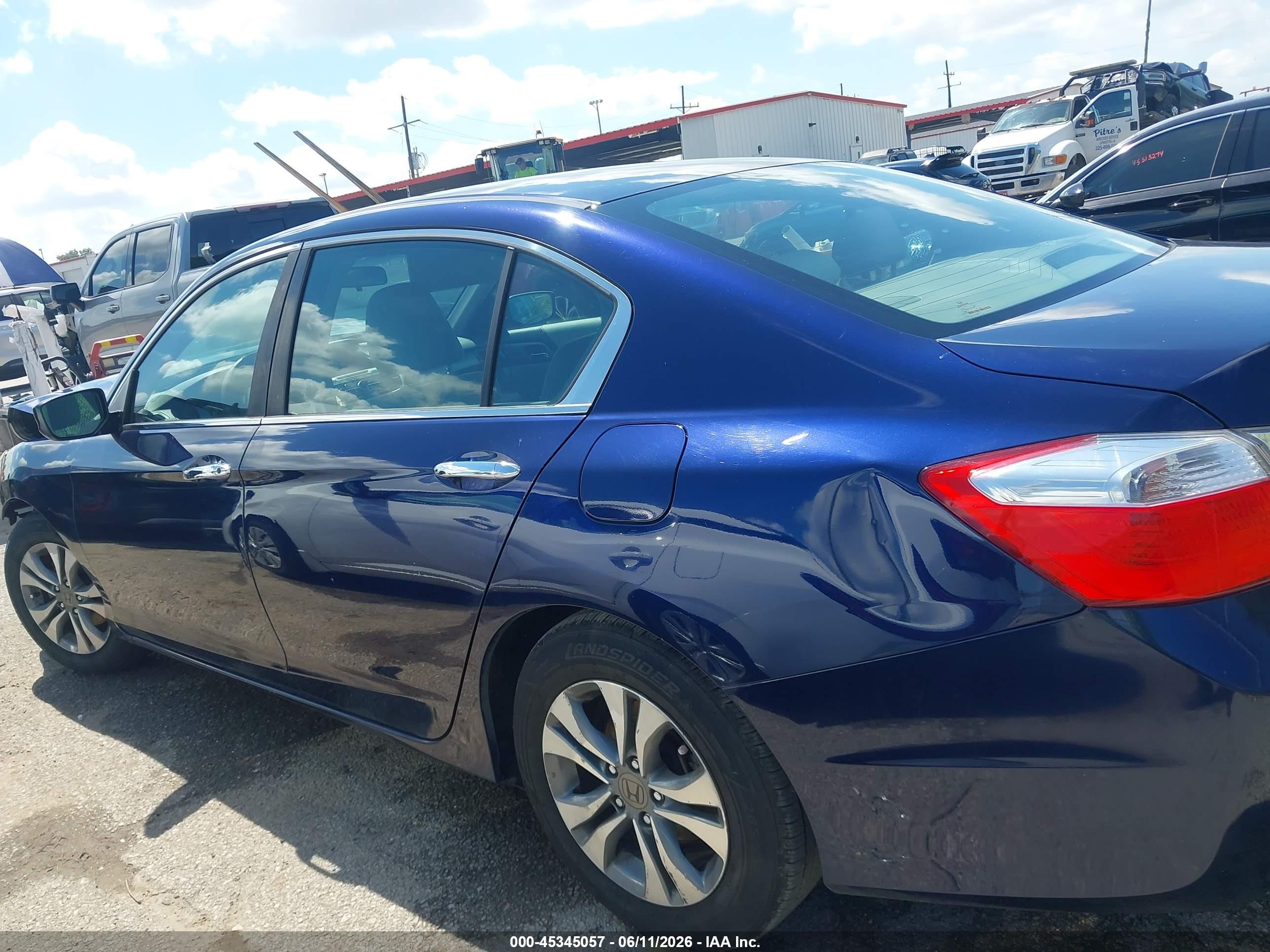2015 Honda Accord Lx Blue vin: 1HGCR2F30FA263707