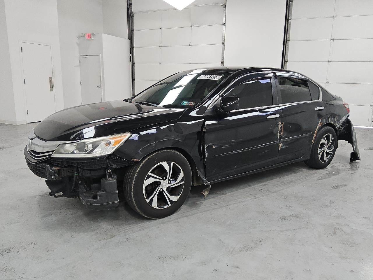 2016 Honda Accord Lx Черный vin: 1HGCR2F30GA098405 Damage: Left Front Fender, Severe Damage, Replacement Required