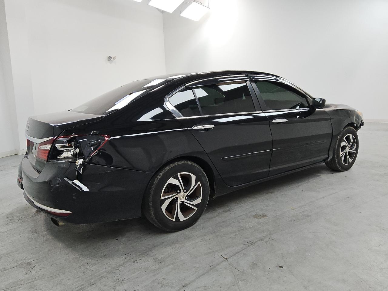 2016 Honda Accord Lx Черный vin: 1HGCR2F30GA098405 Damage: Right Tail Light, Broken, Replacement Required