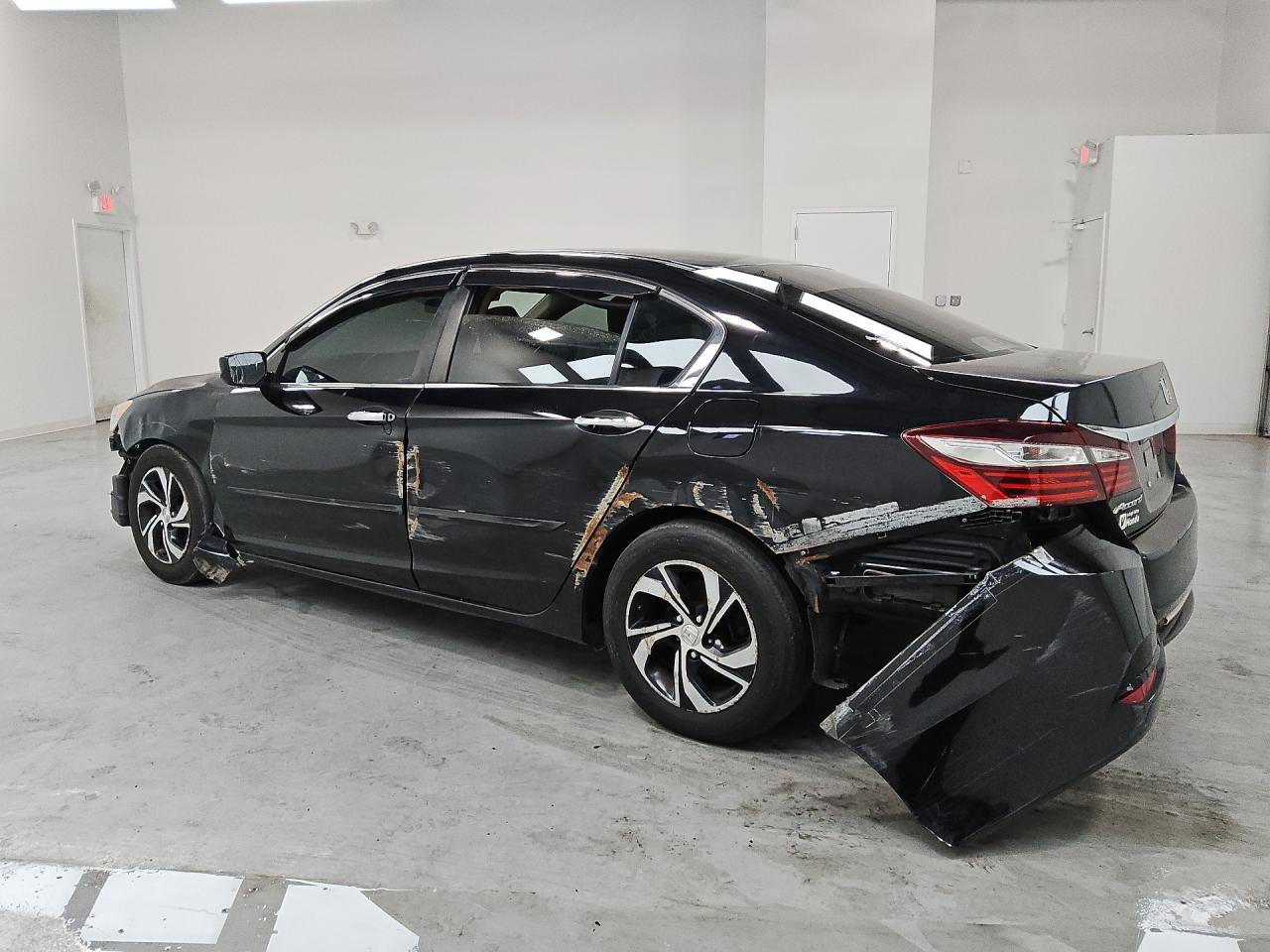 2016 Honda Accord Lx Черный vin: 1HGCR2F30GA098405 Damage: Rear Bumper, Broken, Replacement Required