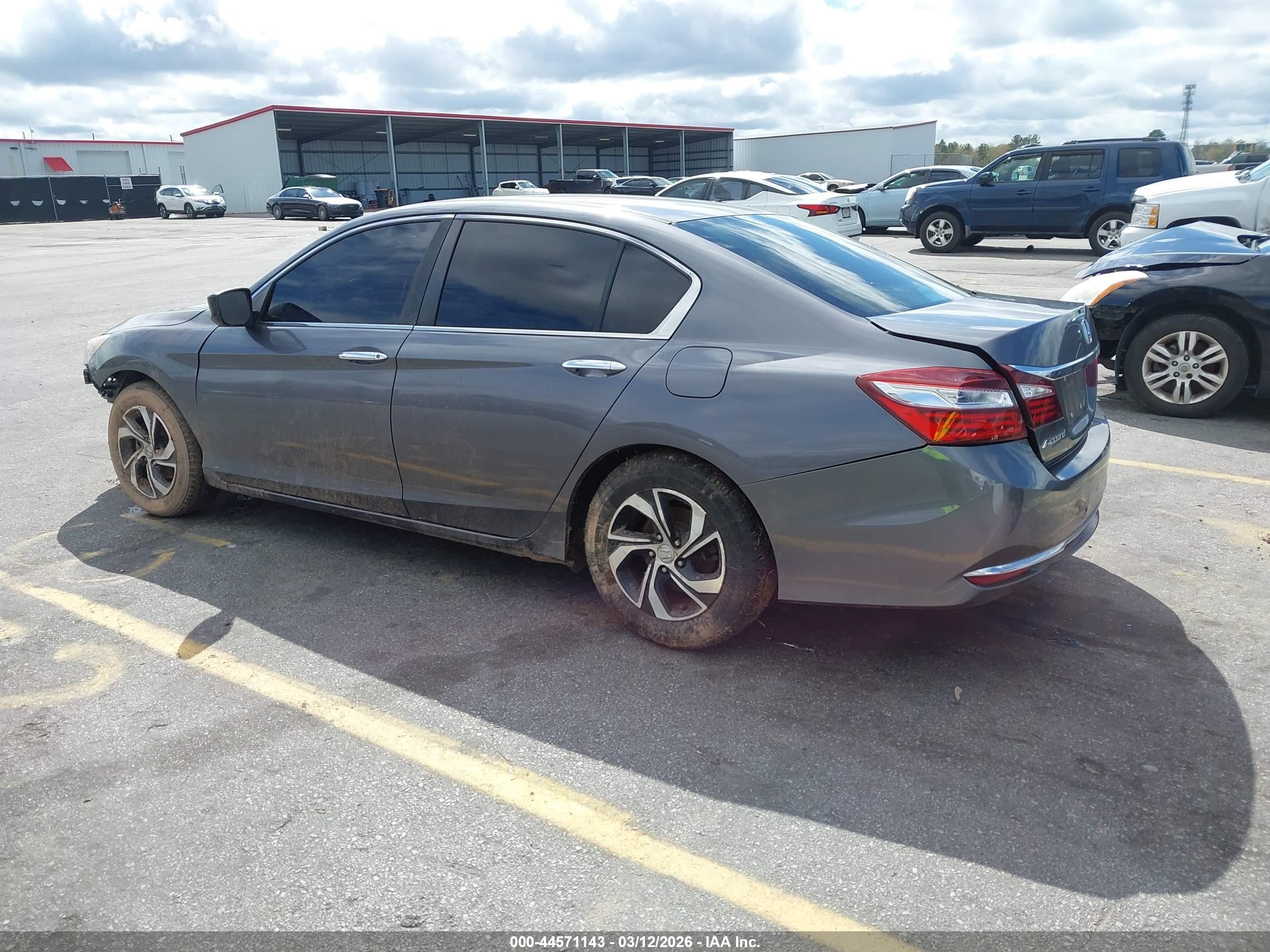 2017 Honda Accord Lx Gray vin: 1HGCR2F30HA166610