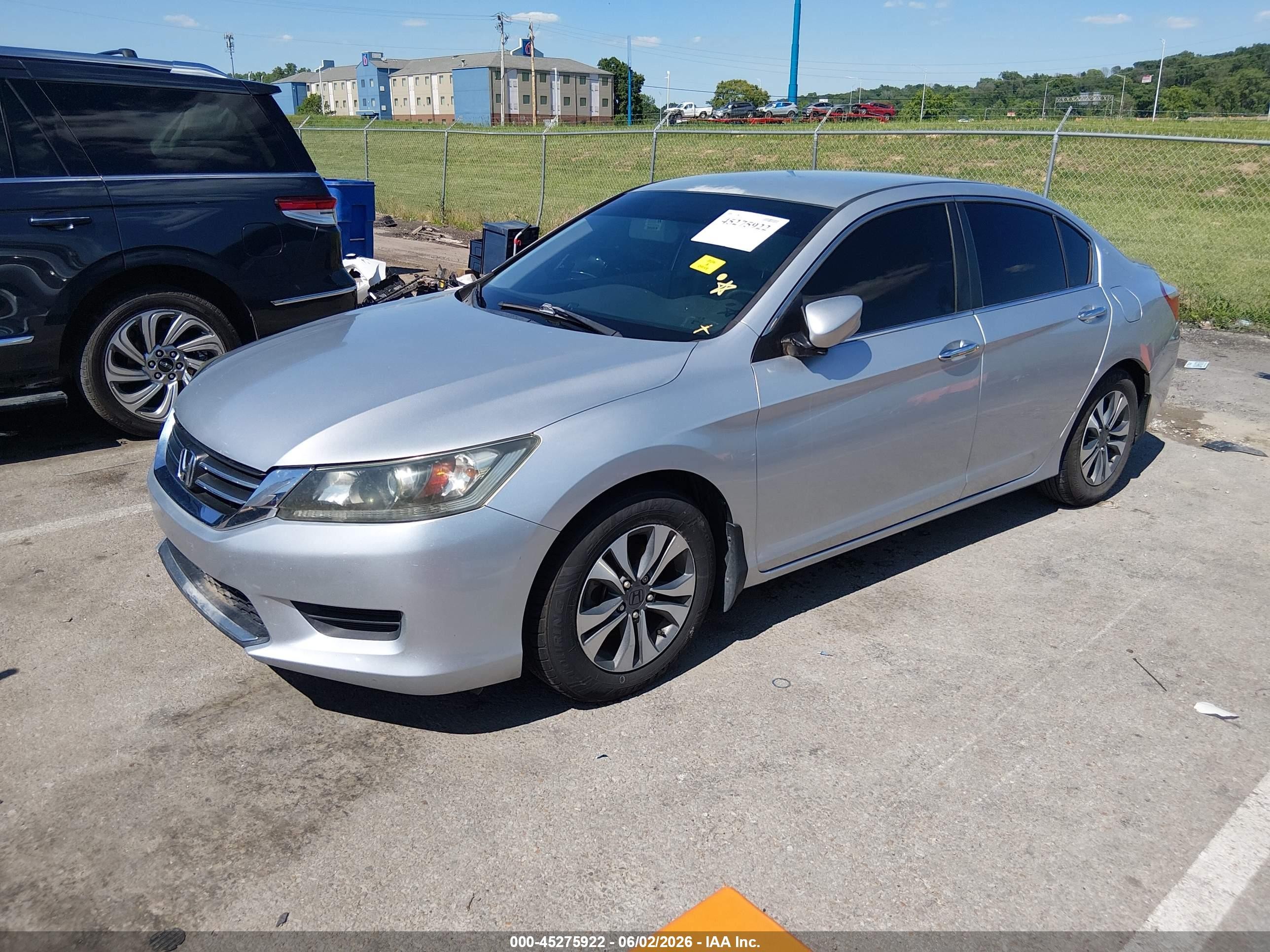 2013 Honda Accord Lx Silver vin: 1HGCR2F31DA061505