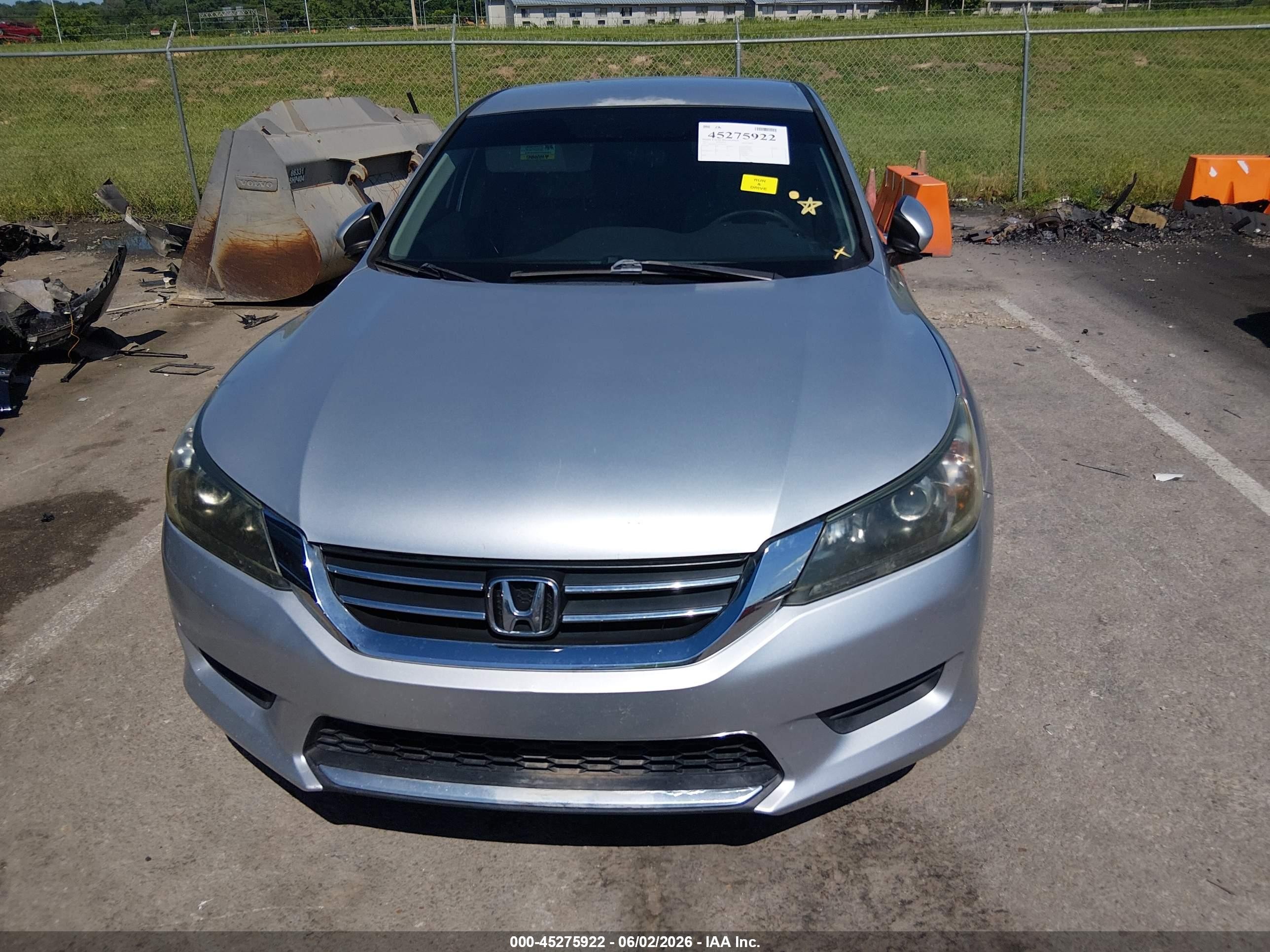 2013 Honda Accord Lx Silver vin: 1HGCR2F31DA061505