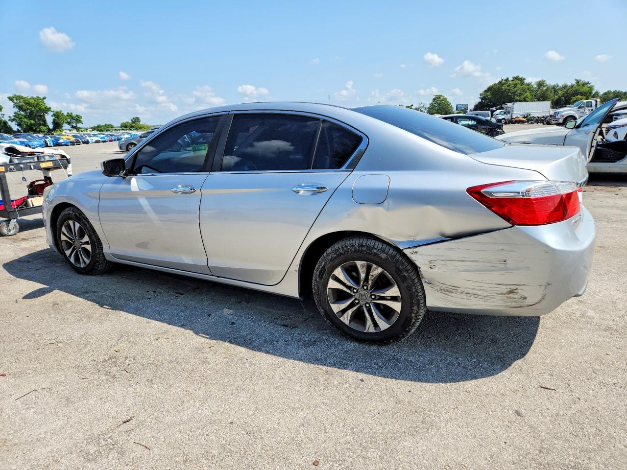 2013 Honda Accord Lx Silver vin: 1HGCR2F31DA074741