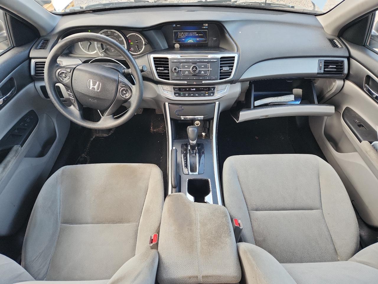 2013 Honda Accord Lx Silver vin: 1HGCR2F31DA104109