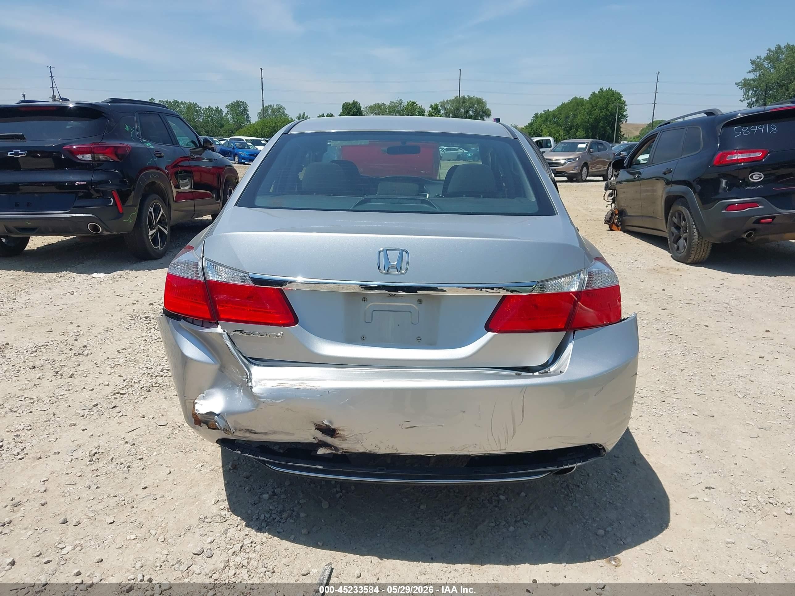 2013 Honda Accord Lx Silver vin: 1HGCR2F31DA130855