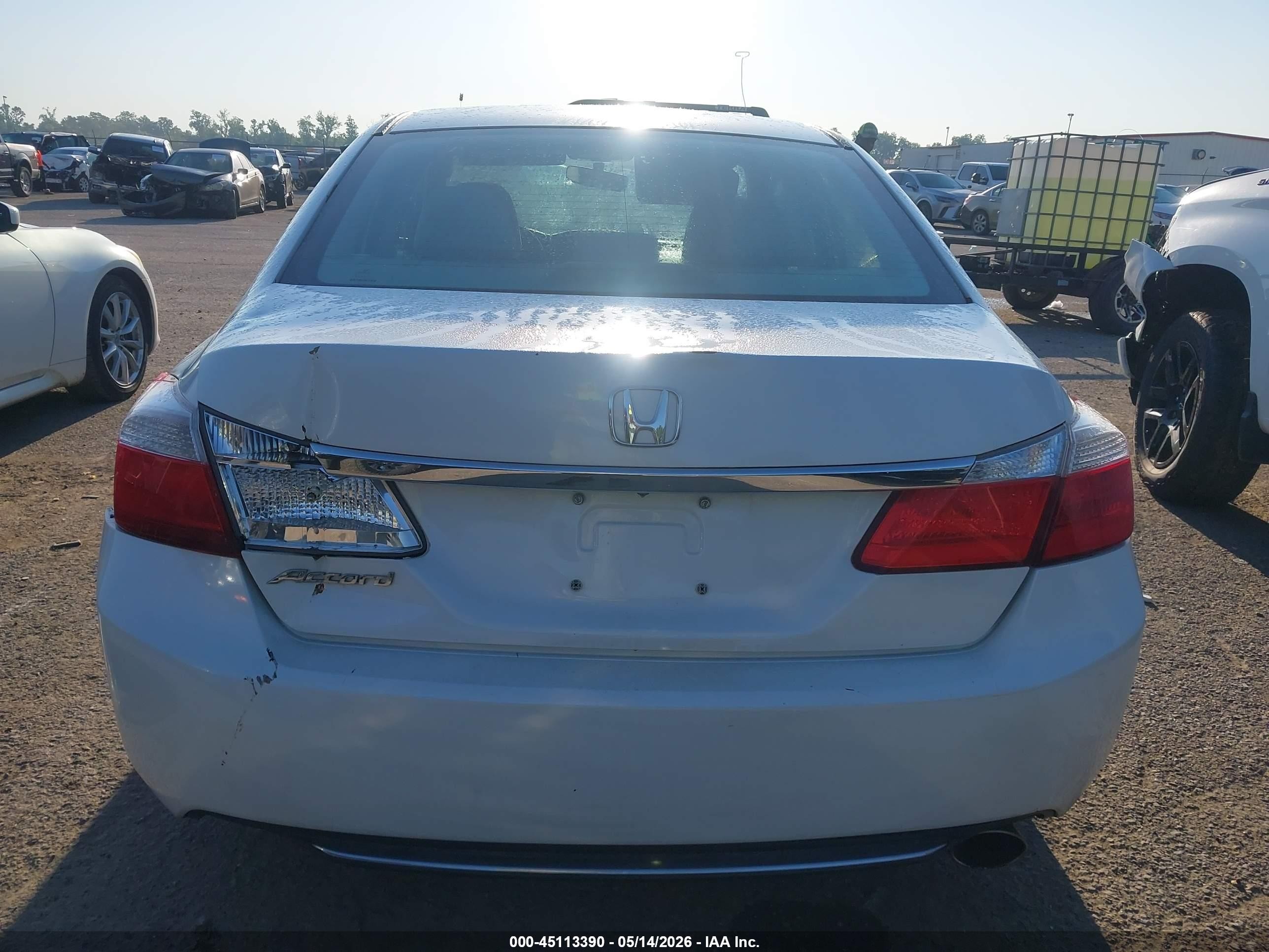 2013 Honda Accord Lx Белый vin: 1HGCR2F31DA133660
