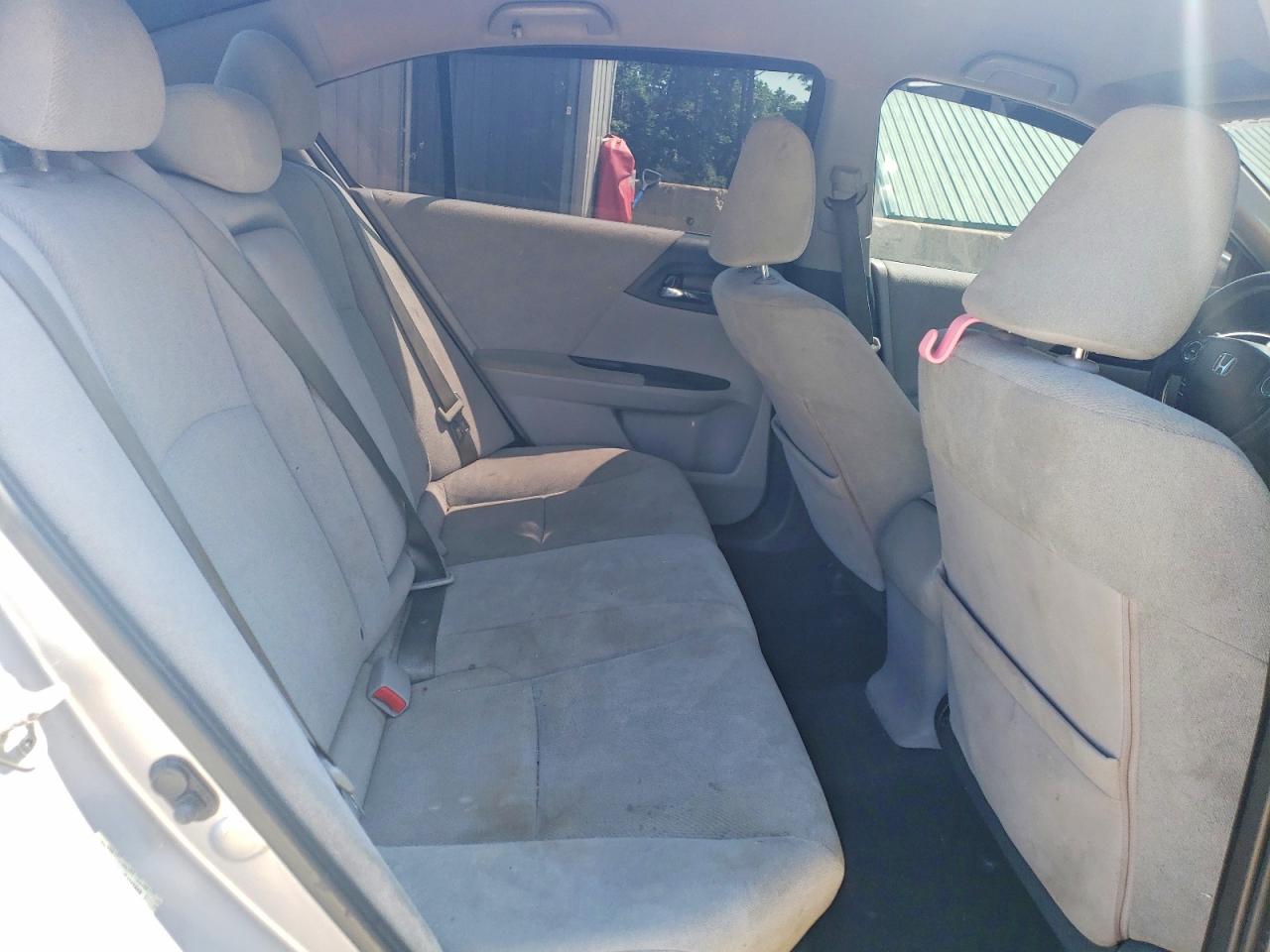 2013 Honda Accord Lx Silver vin: 1HGCR2F31DA142858