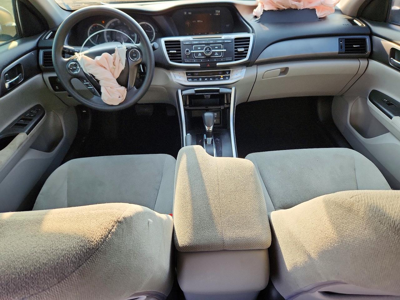 2013 Honda Accord Lx Silver vin: 1HGCR2F31DA166352