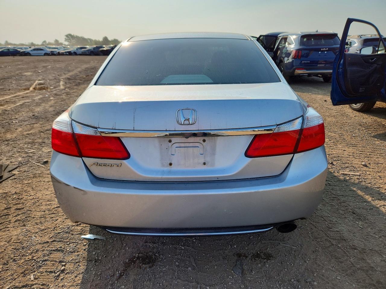 2013 Honda Accord Lx Silver vin: 1HGCR2F31DA166352