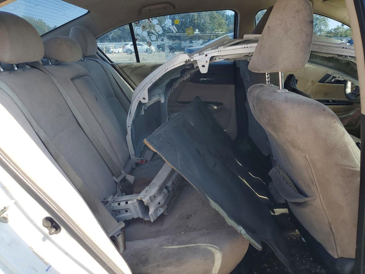 2013 Honda Accord Lx White vin: 1HGCR2F31DA199092