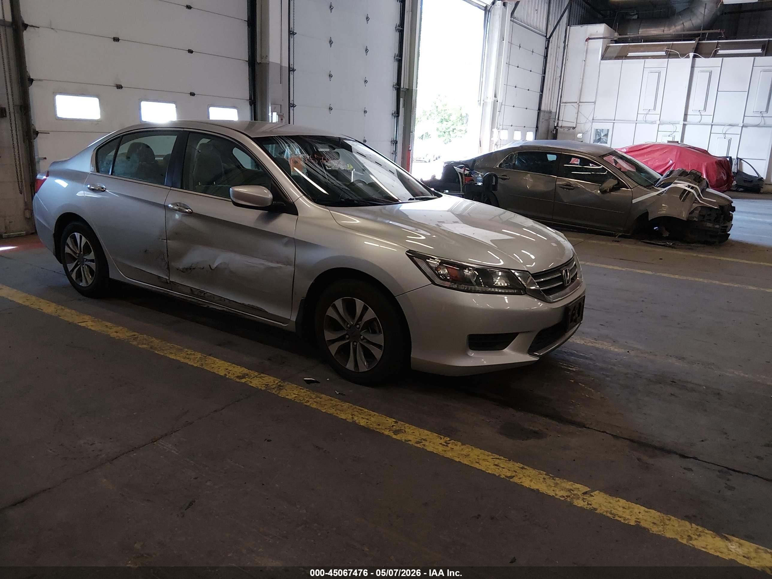 2013 Honda Accord Lx Silver vin: 1HGCR2F31DA210799