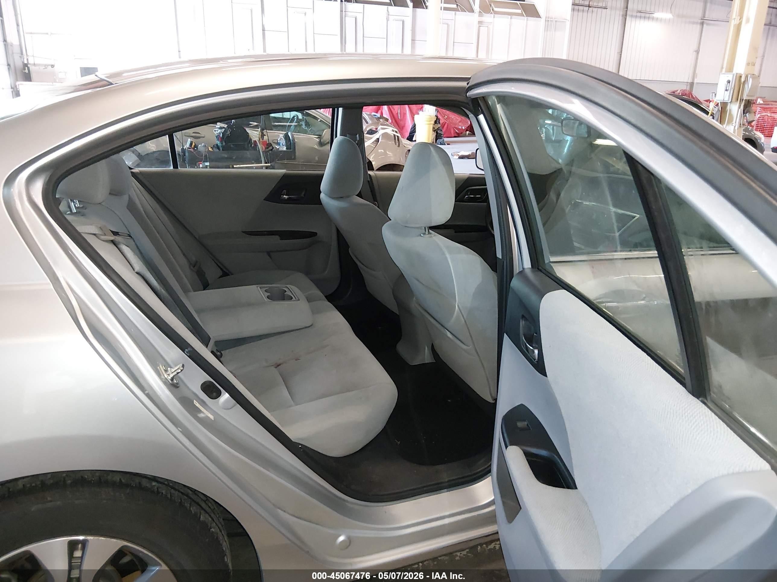 2013 Honda Accord Lx Silver vin: 1HGCR2F31DA210799