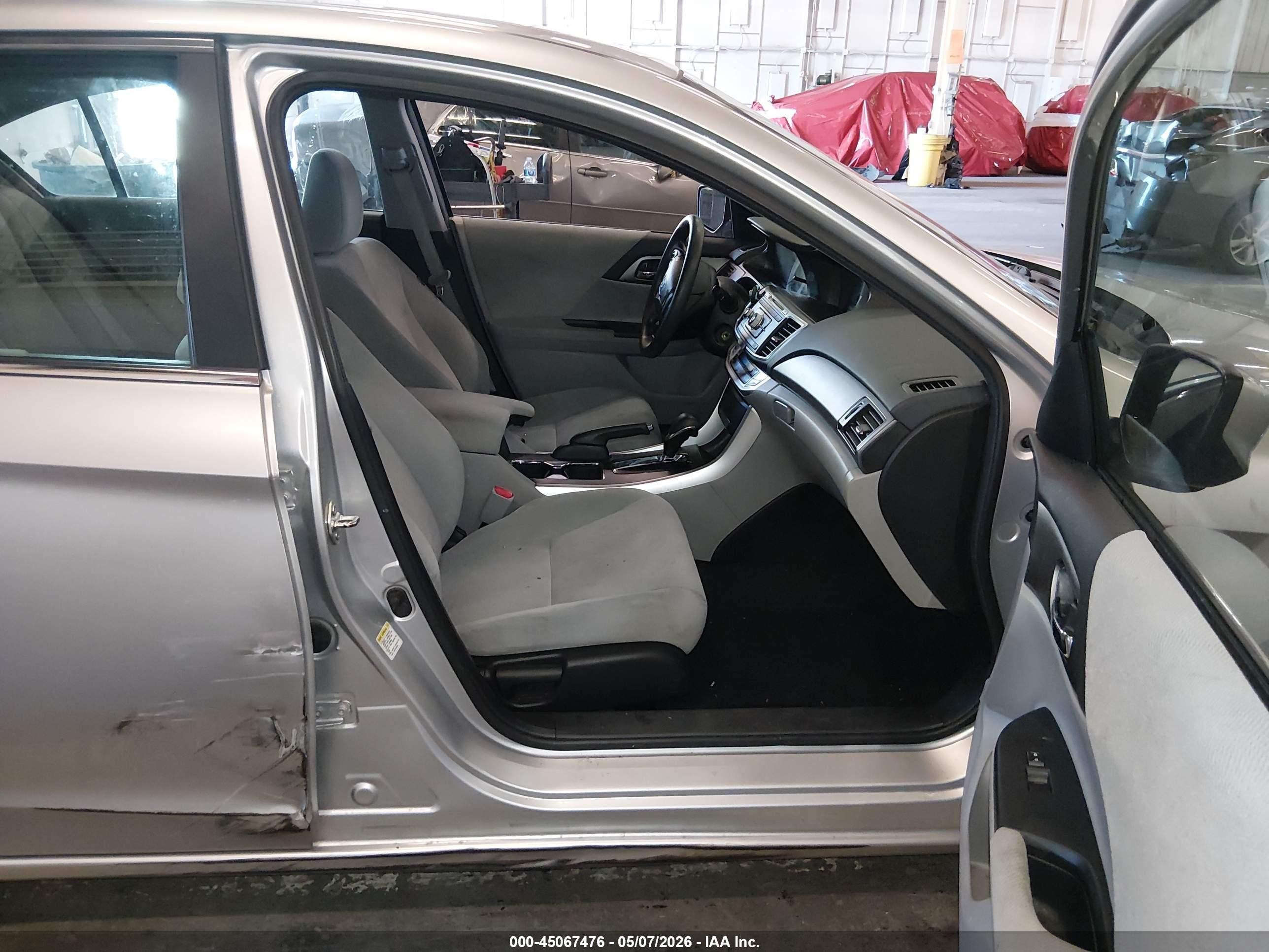 2013 Honda Accord Lx Silver vin: 1HGCR2F31DA210799