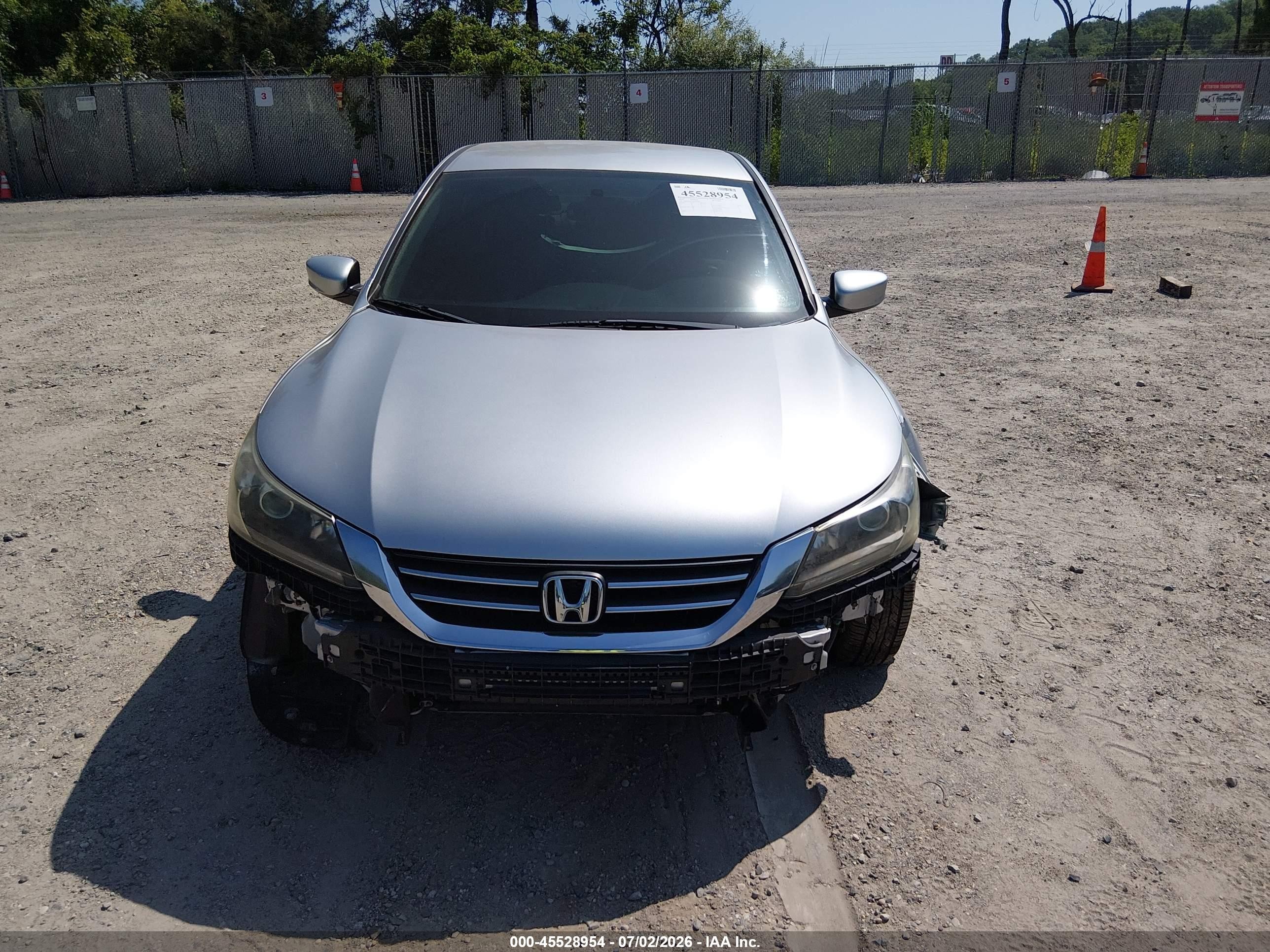 2014 Honda Accord Lx Silver vin: 1HGCR2F31EA009910