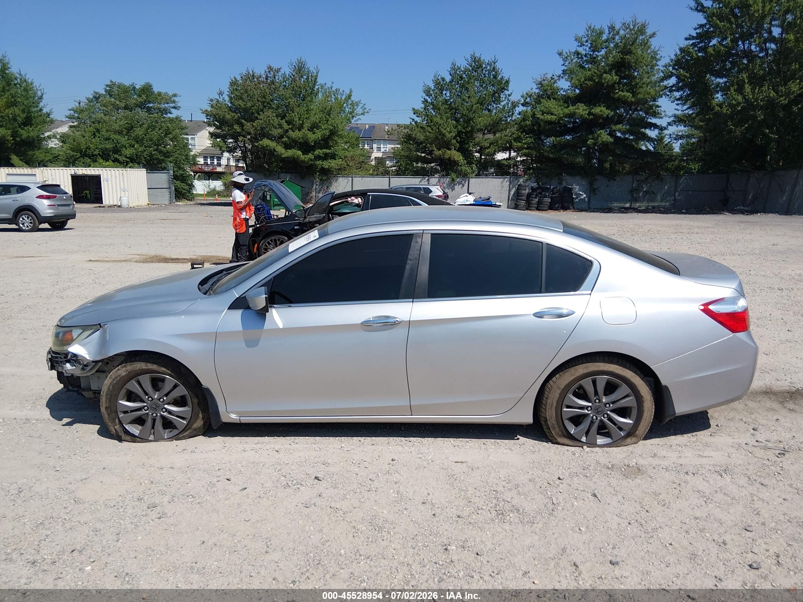 2014 Honda Accord Lx Silver vin: 1HGCR2F31EA009910