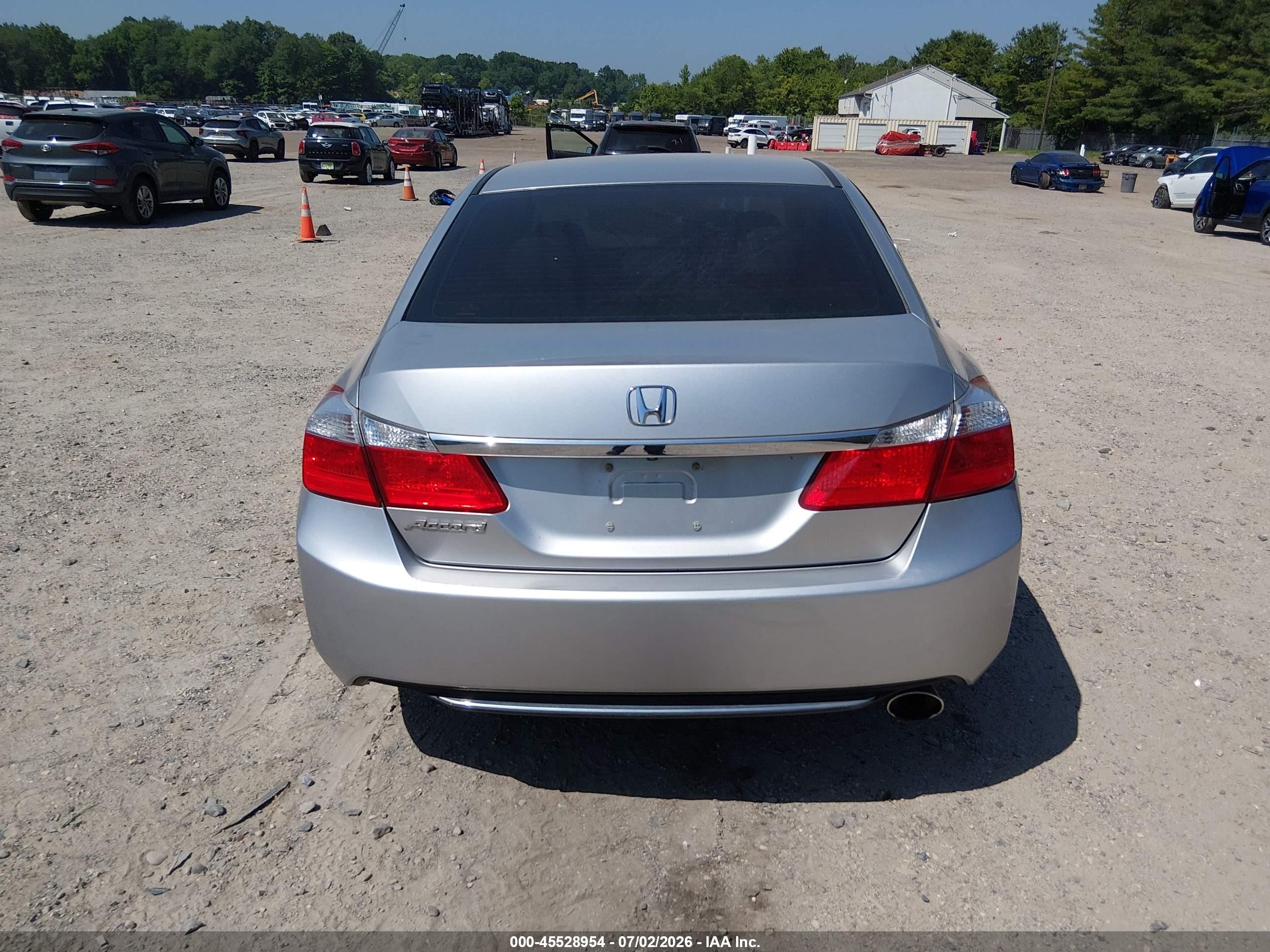 2014 Honda Accord Lx Silver vin: 1HGCR2F31EA009910