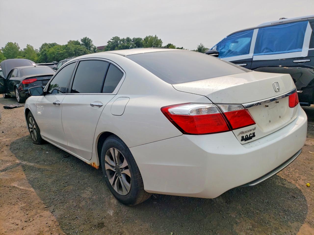 2014 Honda Accord Lx White vin: 1HGCR2F31EA063739