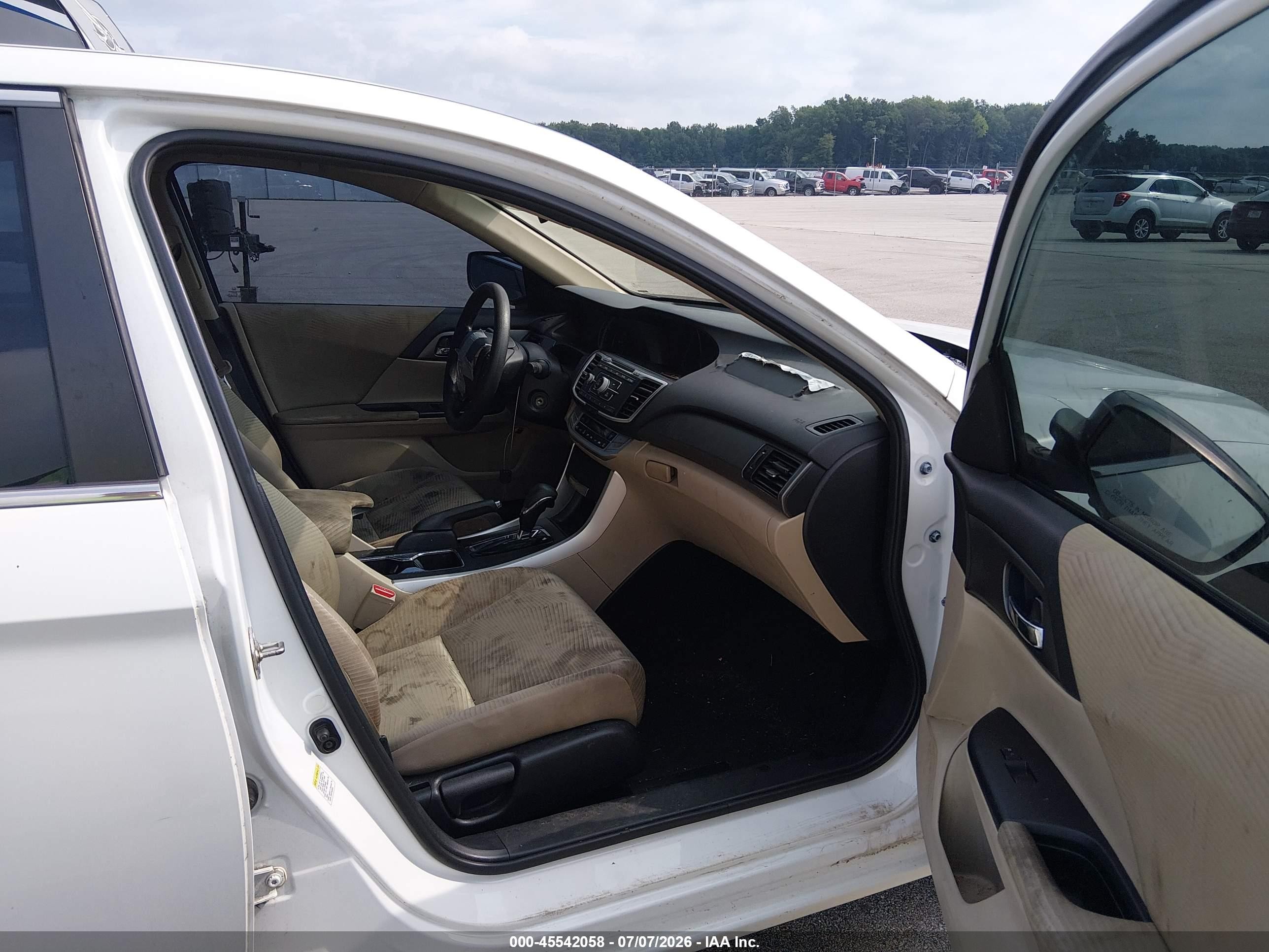 2015 Honda Accord Lx Белый vin: 1HGCR2F31FA026272