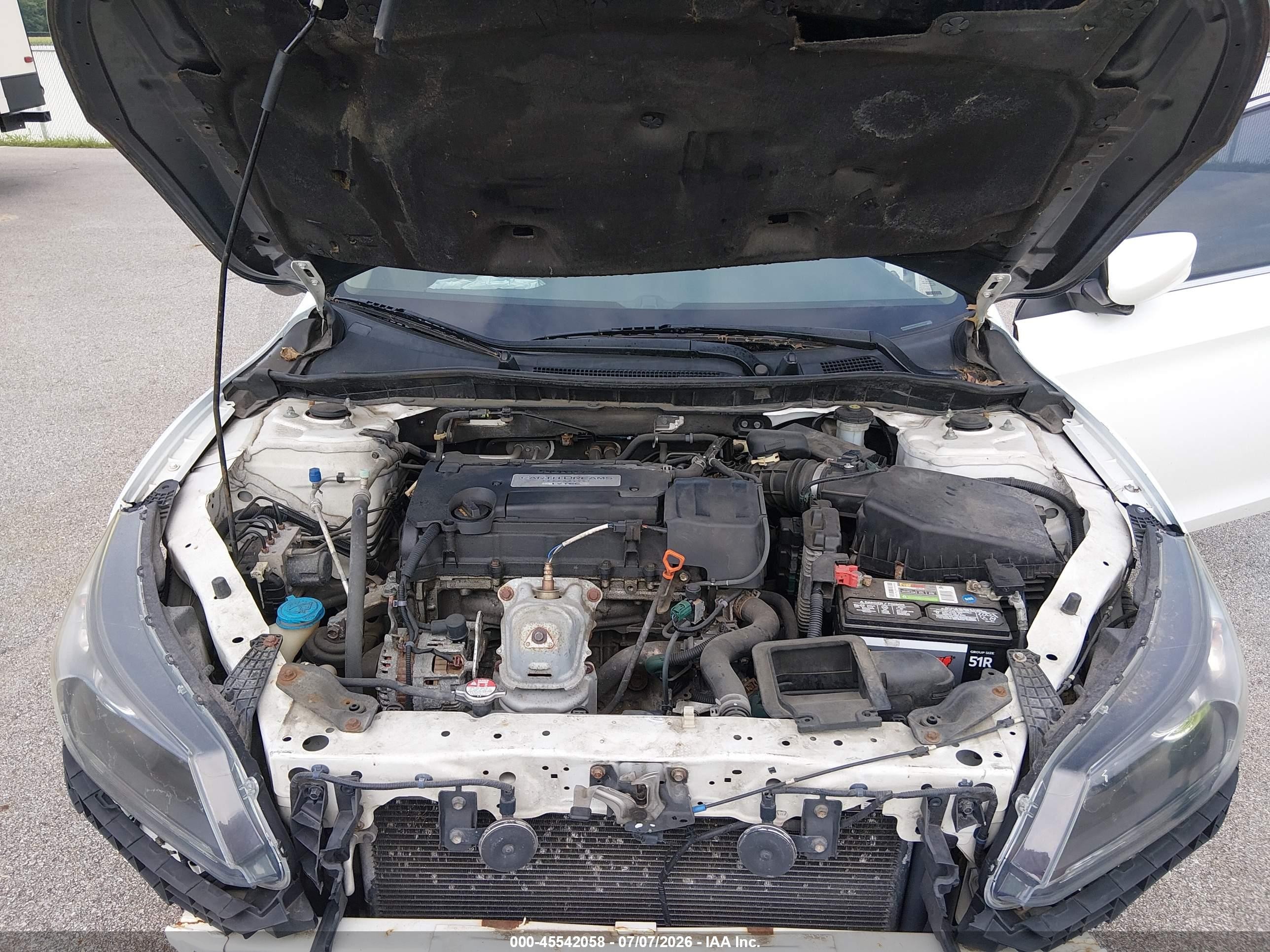 2015 Honda Accord Lx Белый vin: 1HGCR2F31FA026272